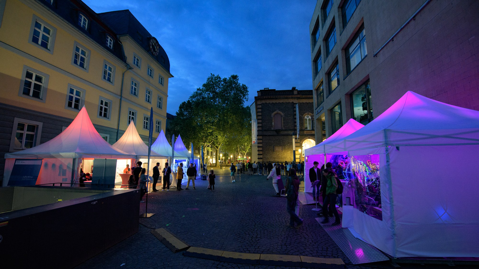 Stand des Projektträgers Luftfahrtforschung auf der Bonner Wissenschaftsnacht 2024