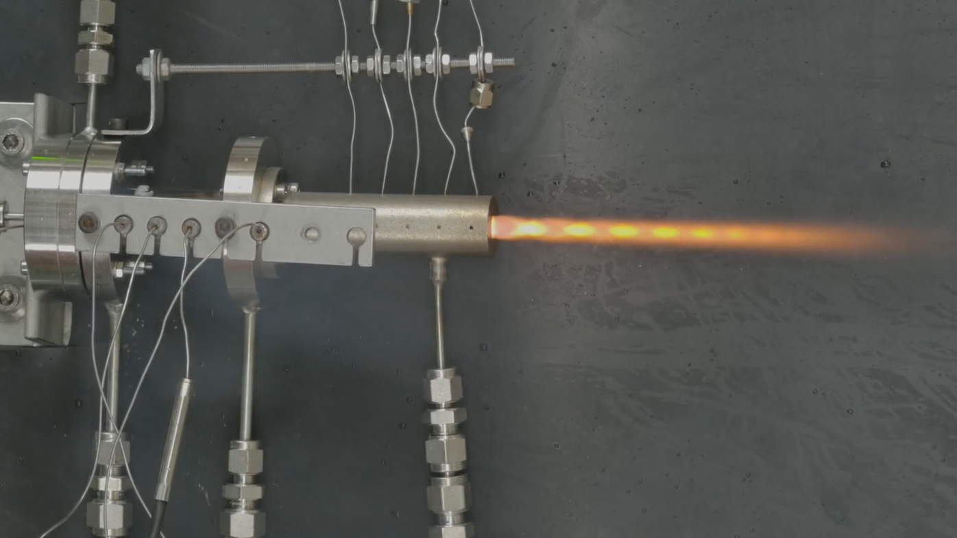 Das Bild zeigt die Verbrennung von HIM_30