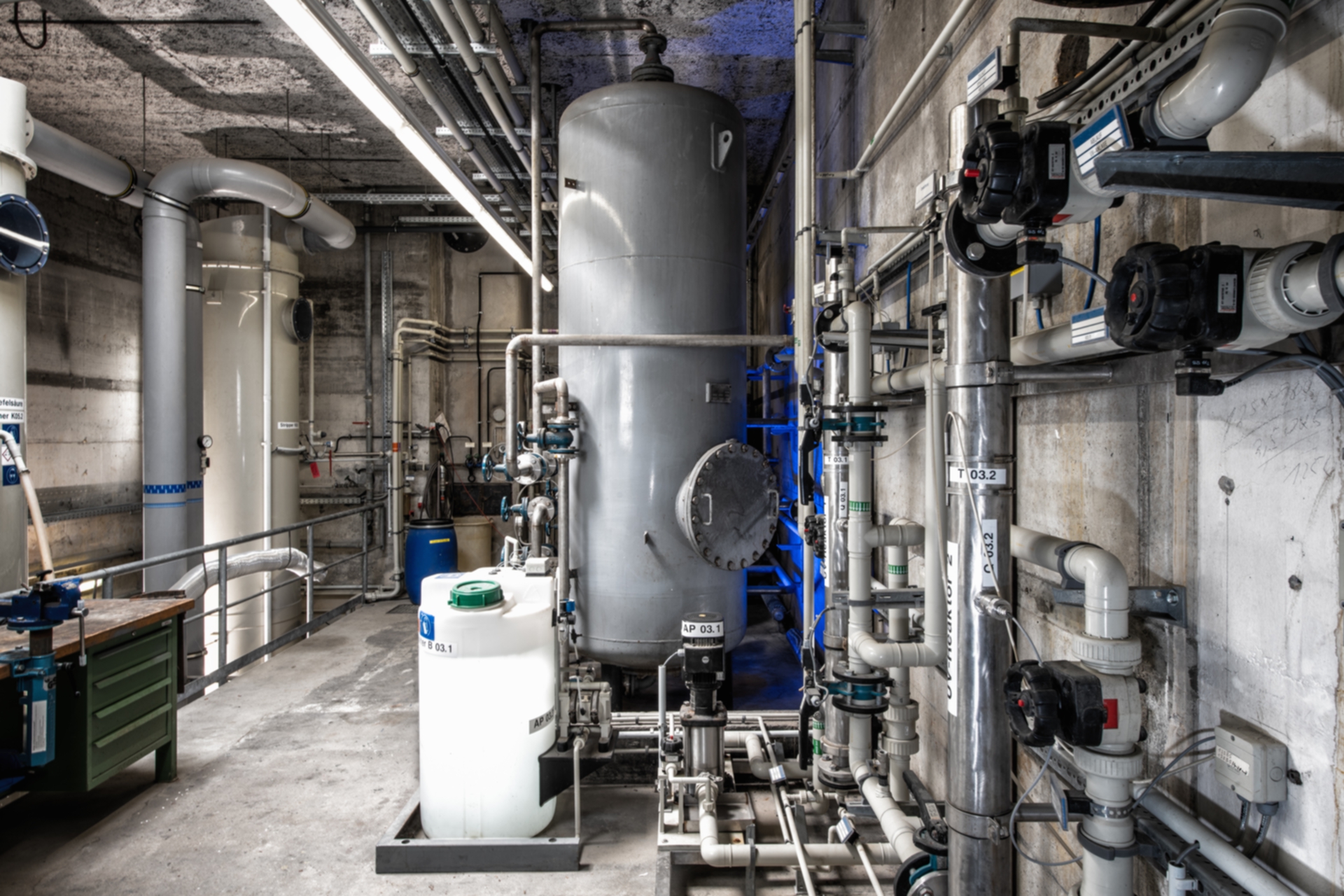 Das Bild zeigt einen Blick in die Neutralisationsanlage