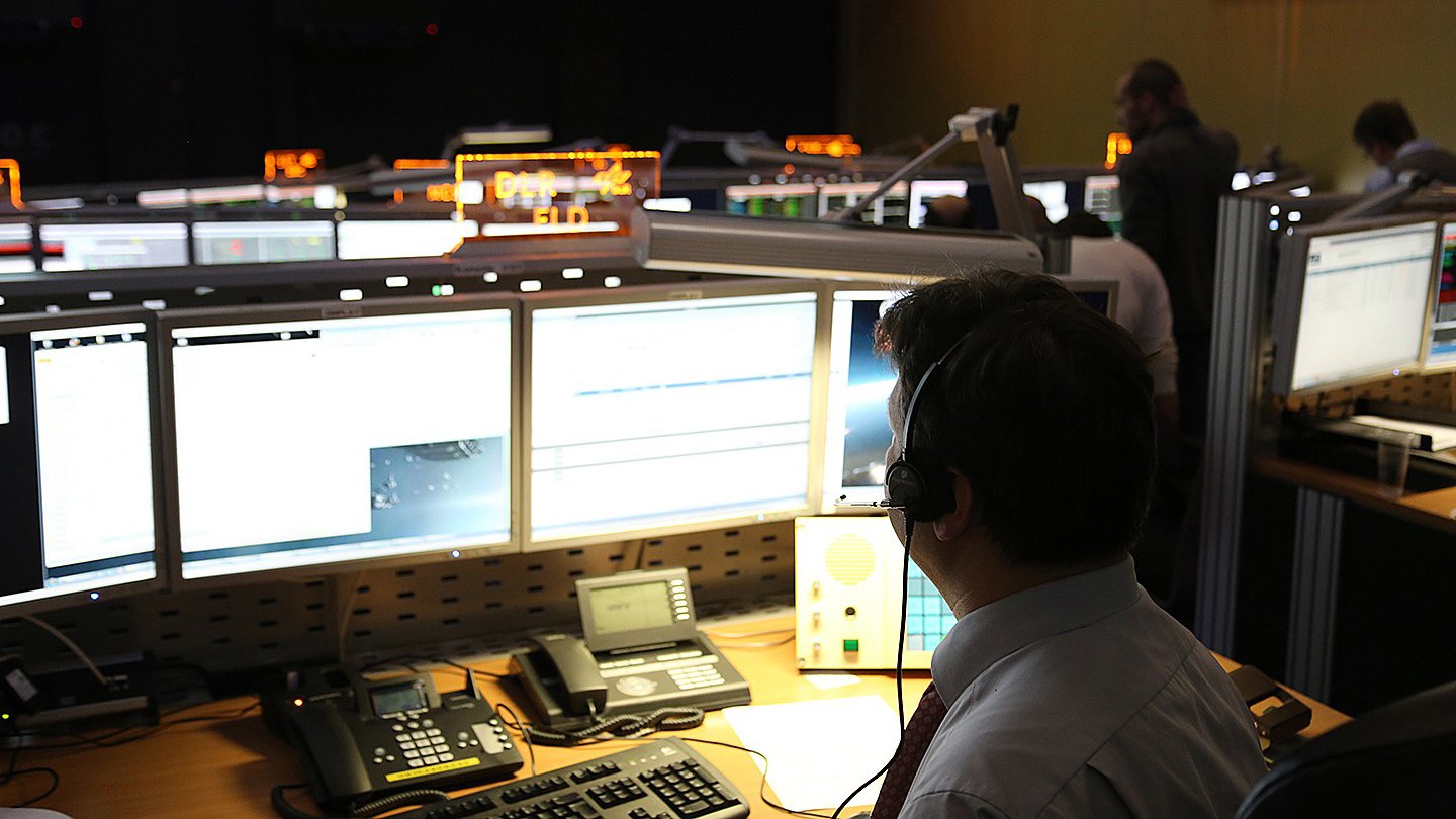 An der Konsole des Flight Directos im K1