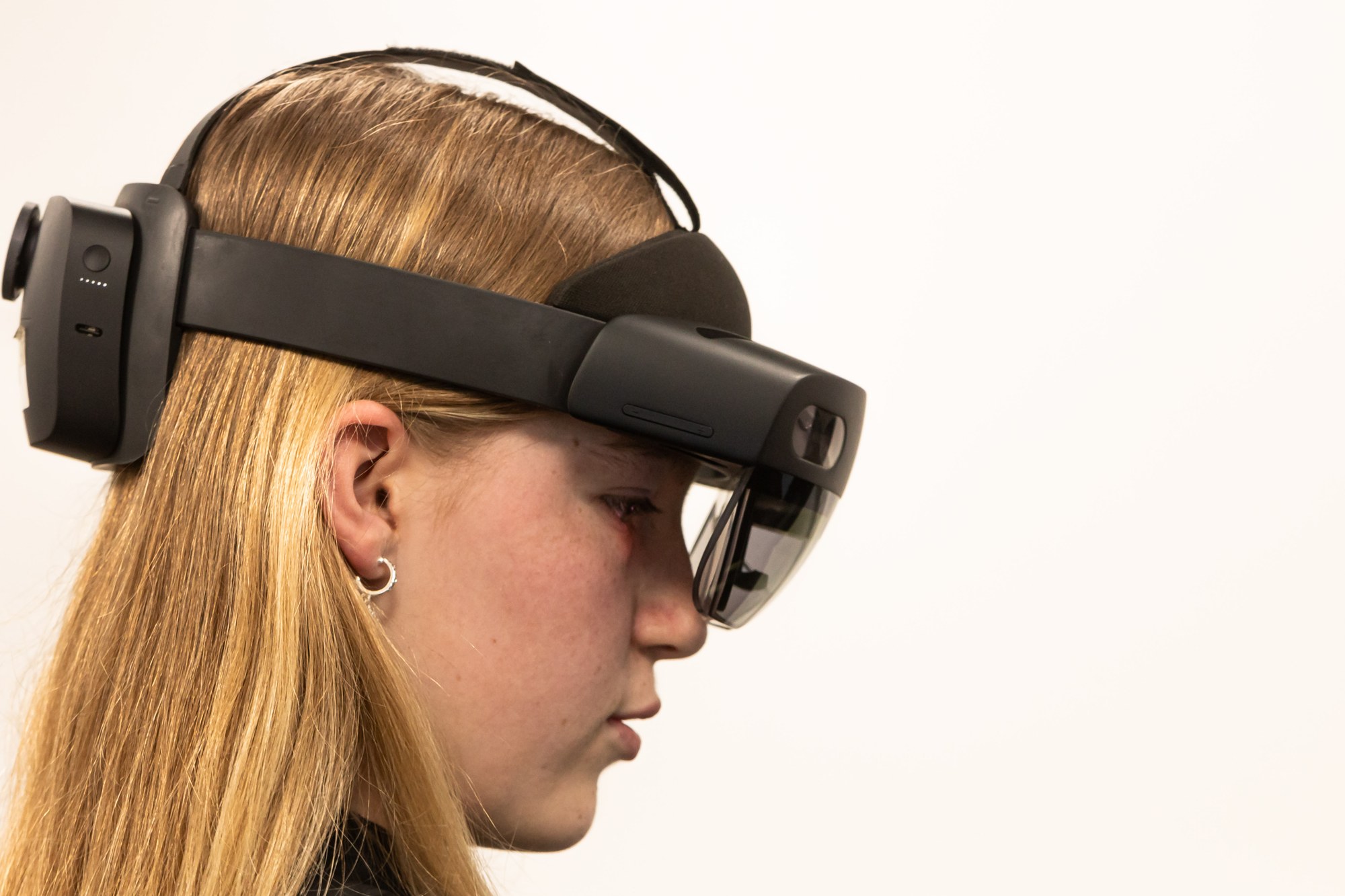Nachwuchsforschende mit VR-Brille