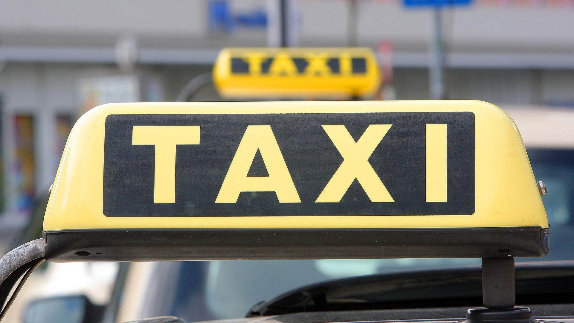 Taxi Schild