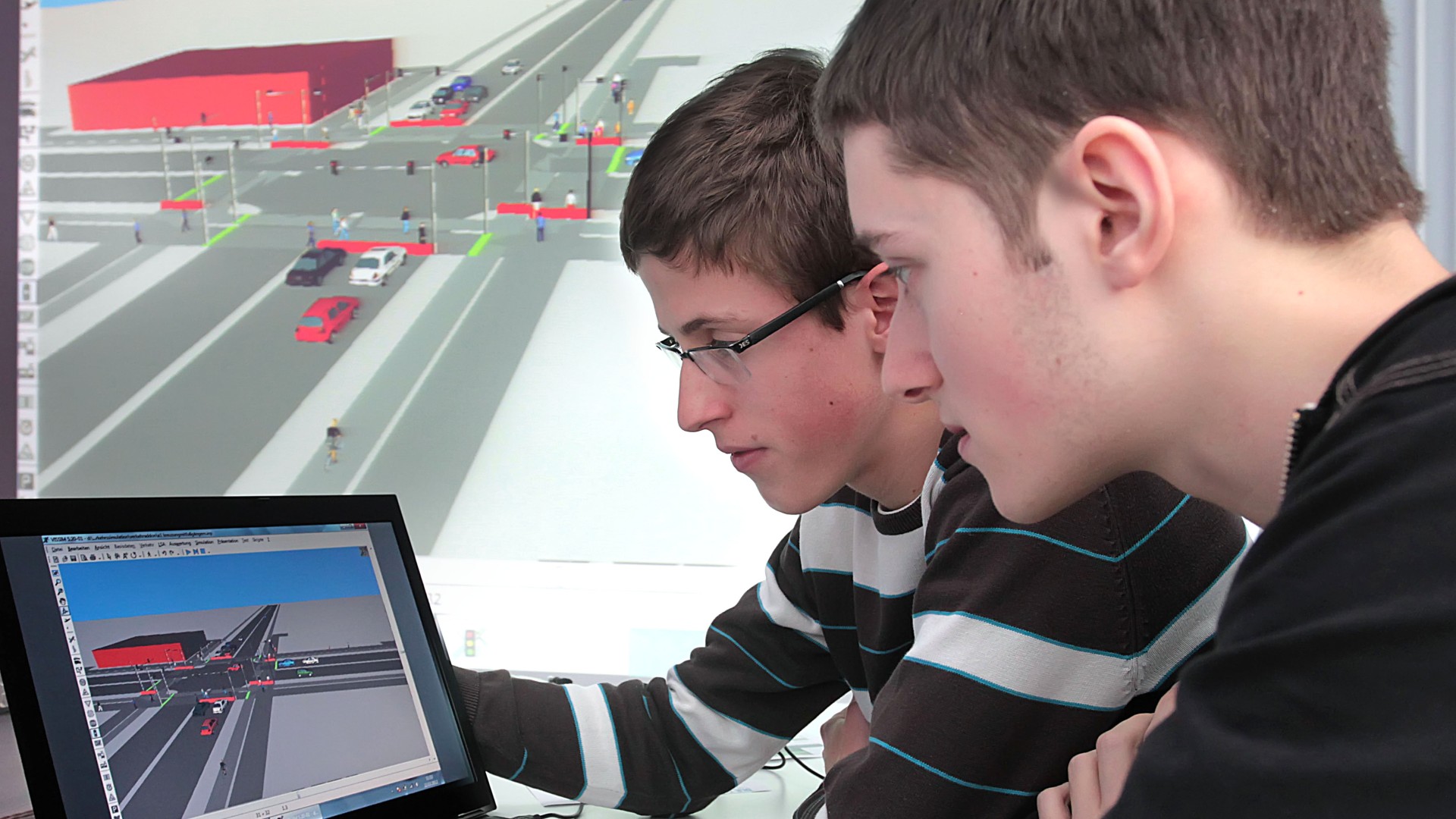 Nachwuchsforscher untersuchen Ampelschaltung in Simulation