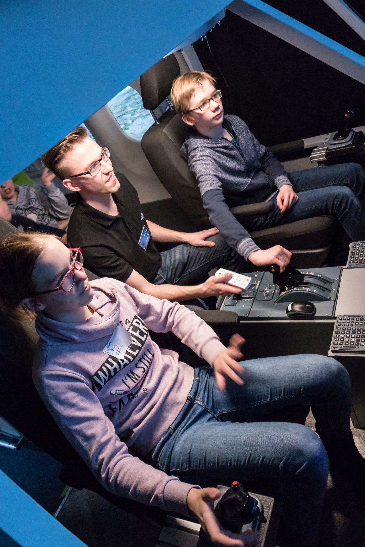 Im Cockpit-Simulator des DLR-Forschungsflugzeugs Airbus A320 „ATRA“
