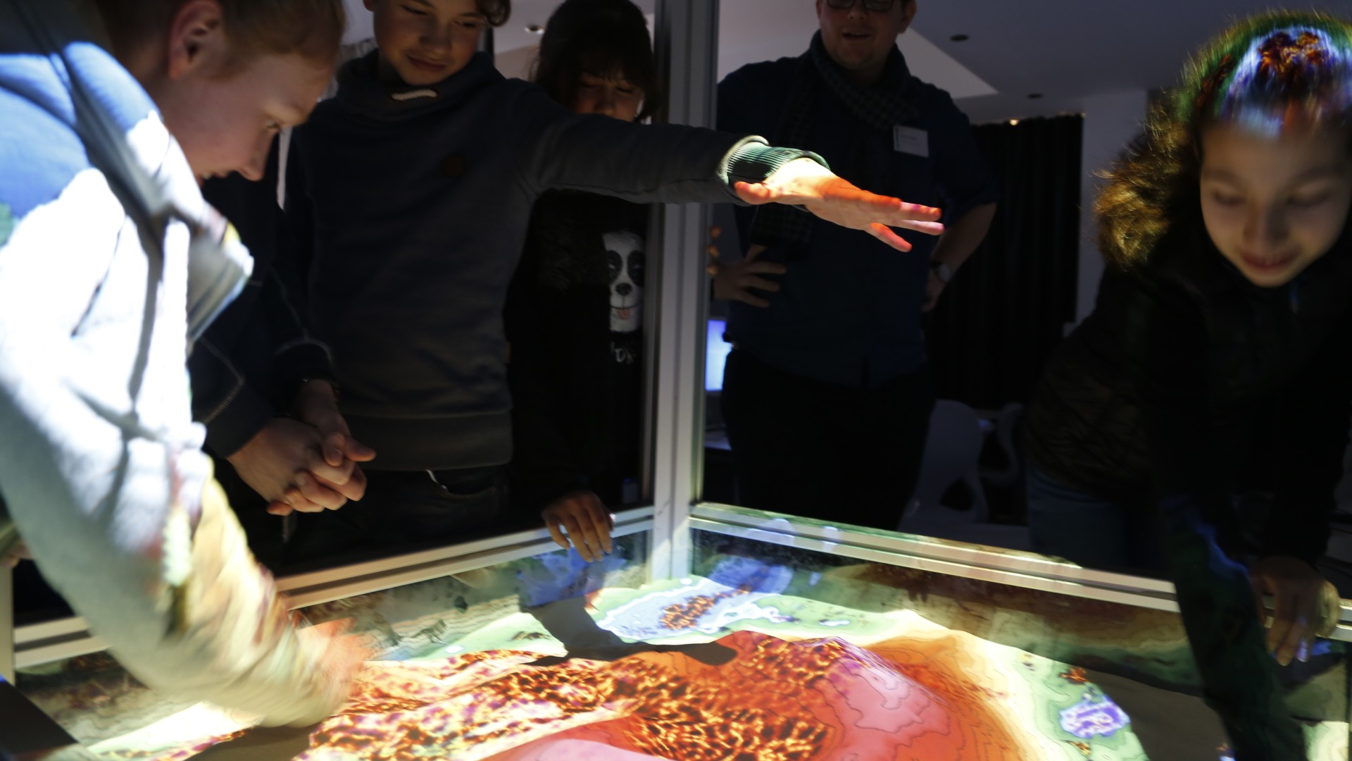 Kinder an der Virtuellen Sandbox