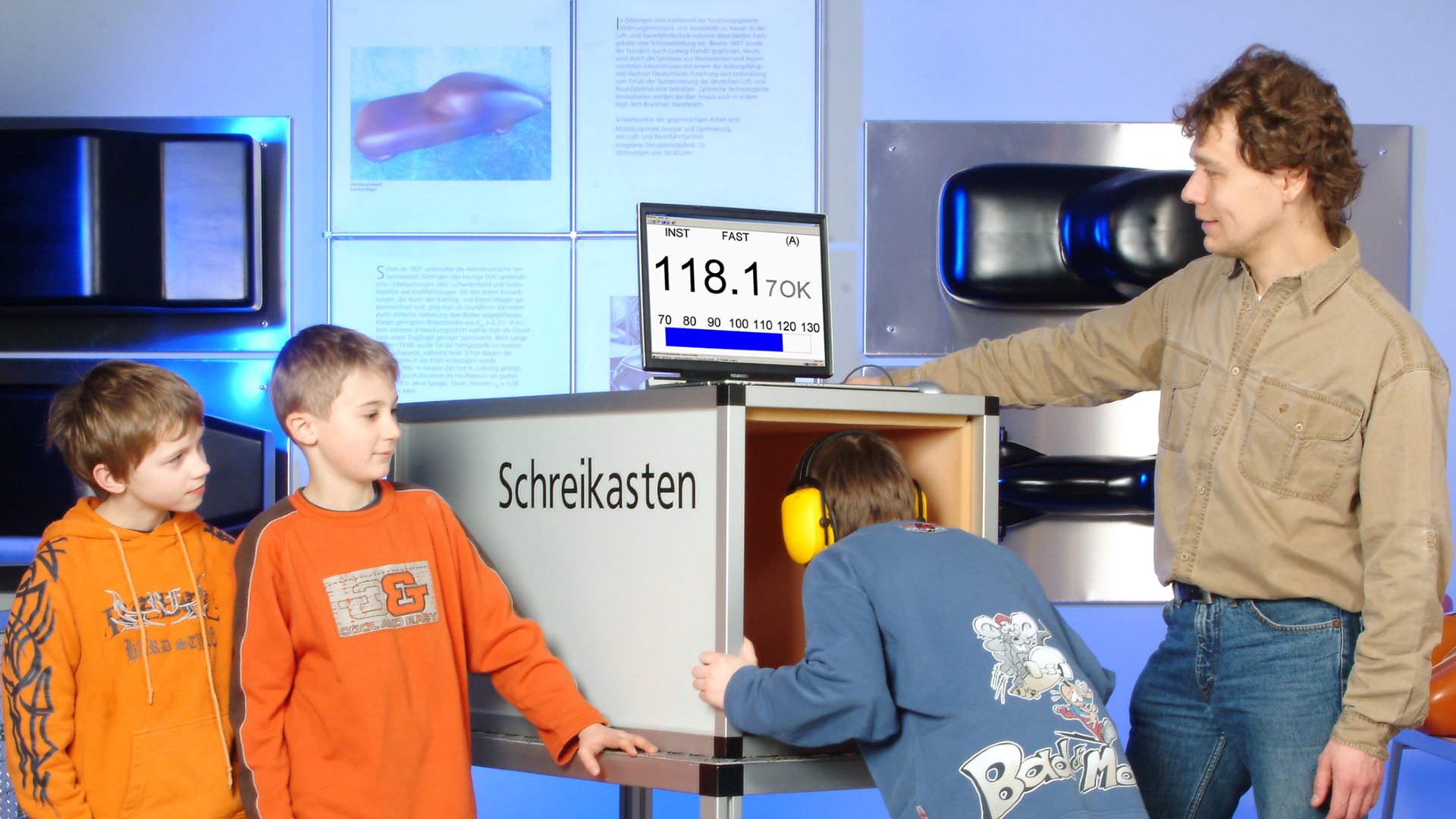 Forschende am Schreikanal