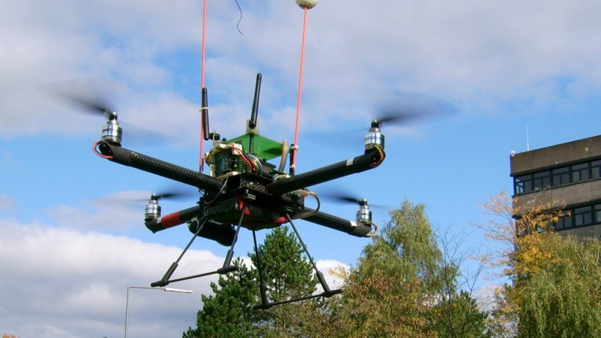 Forschungsdrohne im Flug