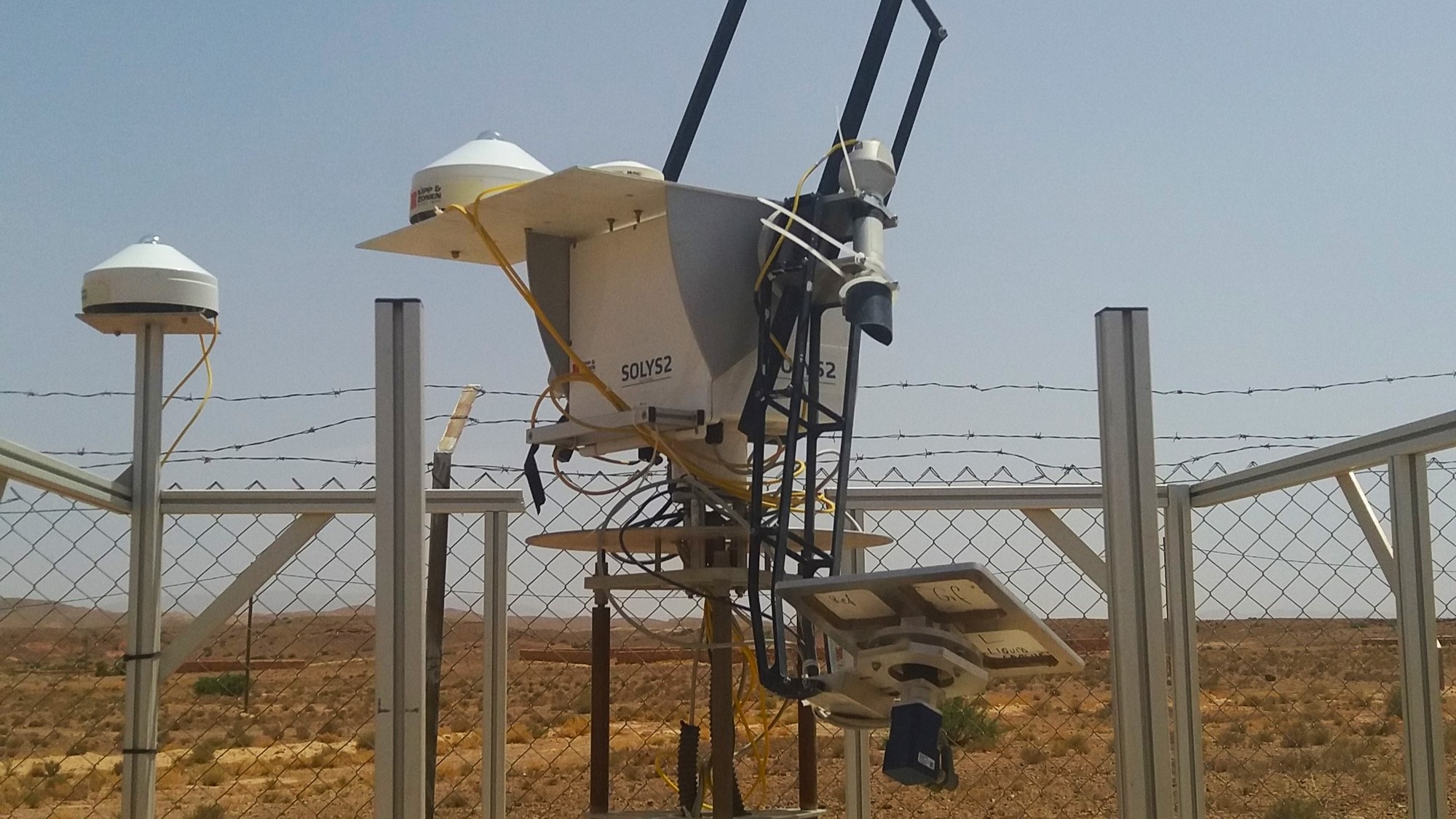 Enermena Meteostation mit Sonnentracker in Marokko