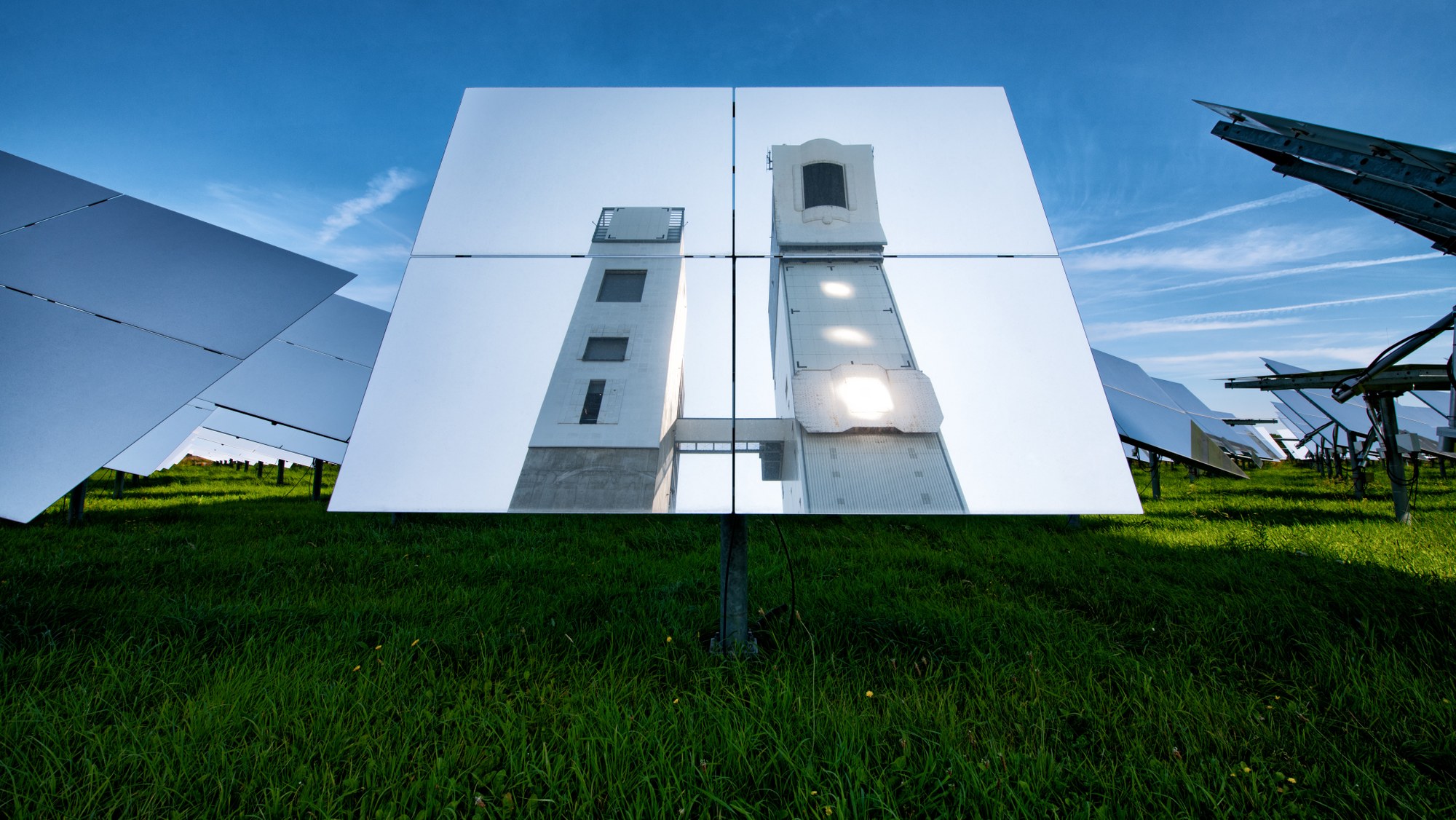 Blick ins Spiegelfeld der Solartürme