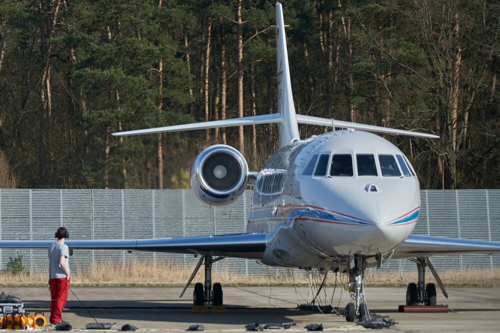 Smarte Verkleidungsteile für die Flugzeugkabine der Zukunft