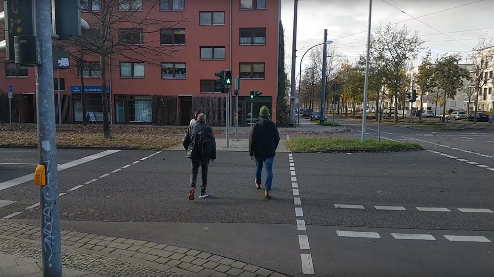 Bedarfsgerechte Grünzeitsteuerung für VRU durch VITAL