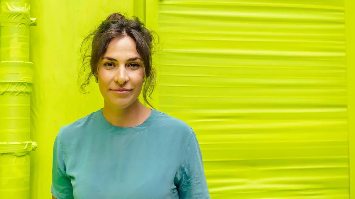 Zu sehen ist ein Portraitfoto von Laura Gebhardt