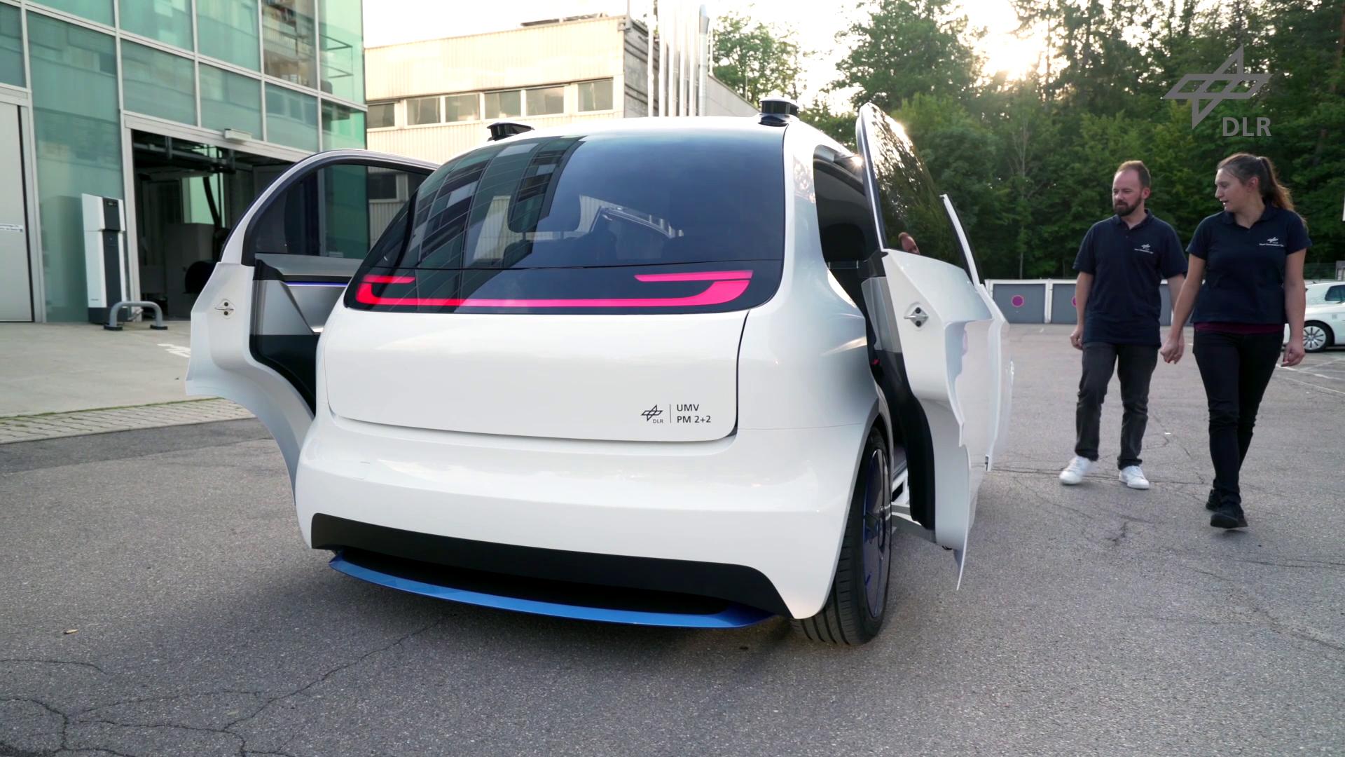 Standbild: DLR "People Mover" – Das Stadtauto von morgen neu gedacht