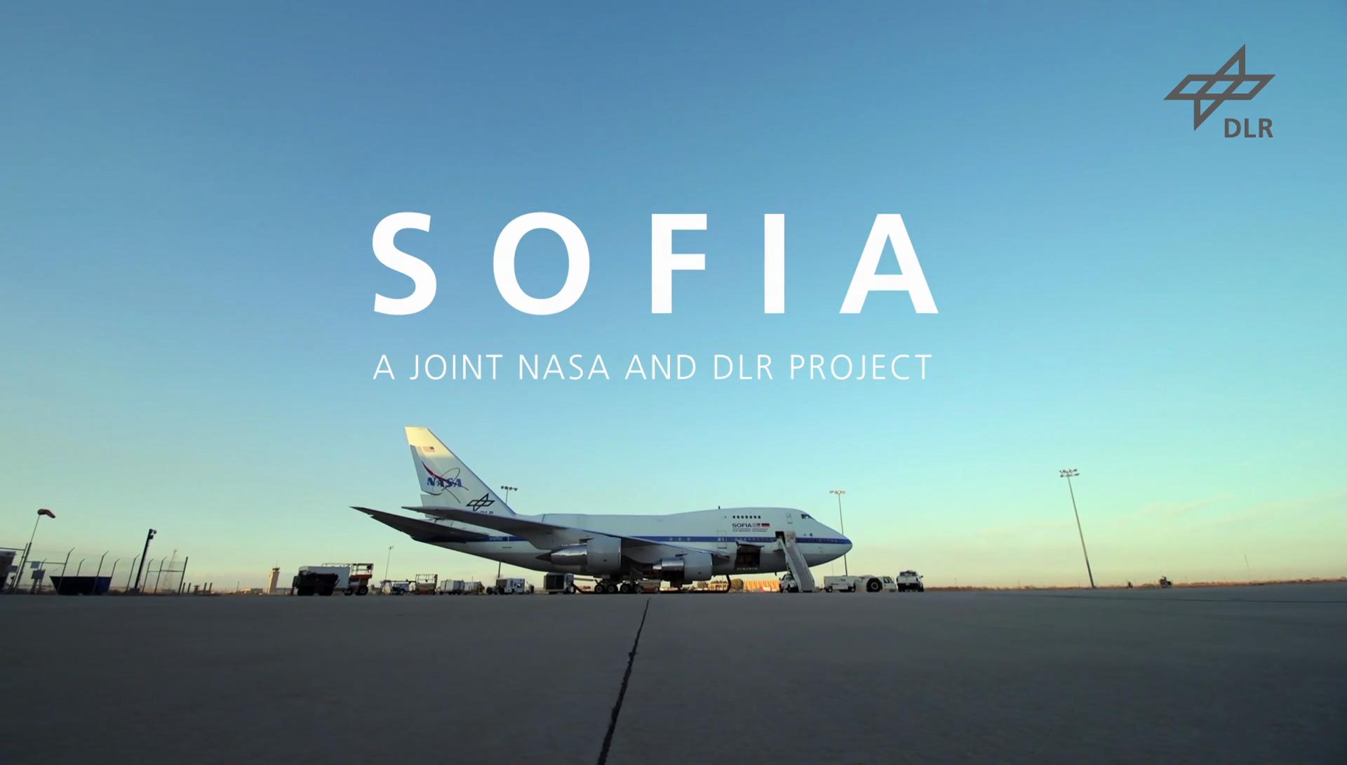 Startbild - Video: Die fliegende Sternwarte SOFIA entdeckt Baustein für das junge Universum