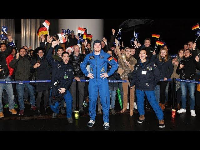 Standbild YouTube-Video: Alexander Gerst: Ankunft am DLR-Standort Köln (vom 20.12.2018)
