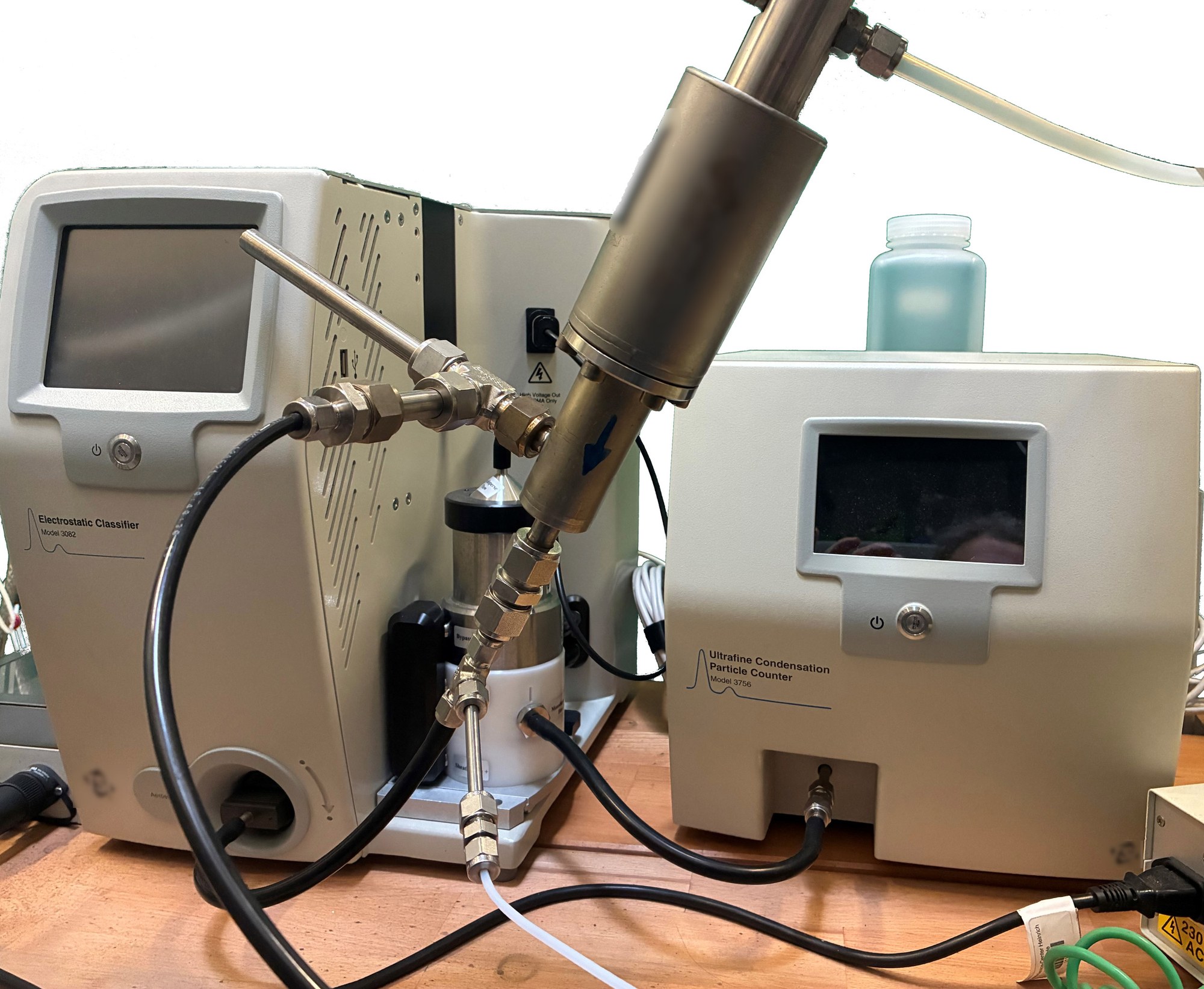 Particle-Measurement-System SMPS on a table