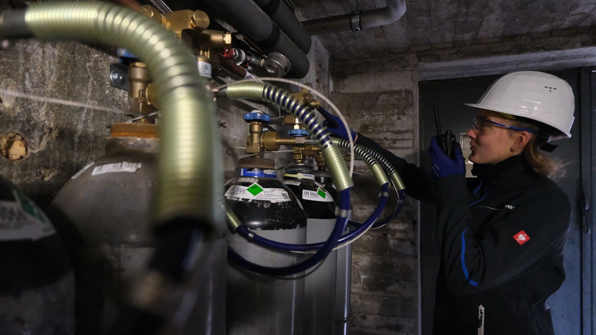 Compressed gas cylinders