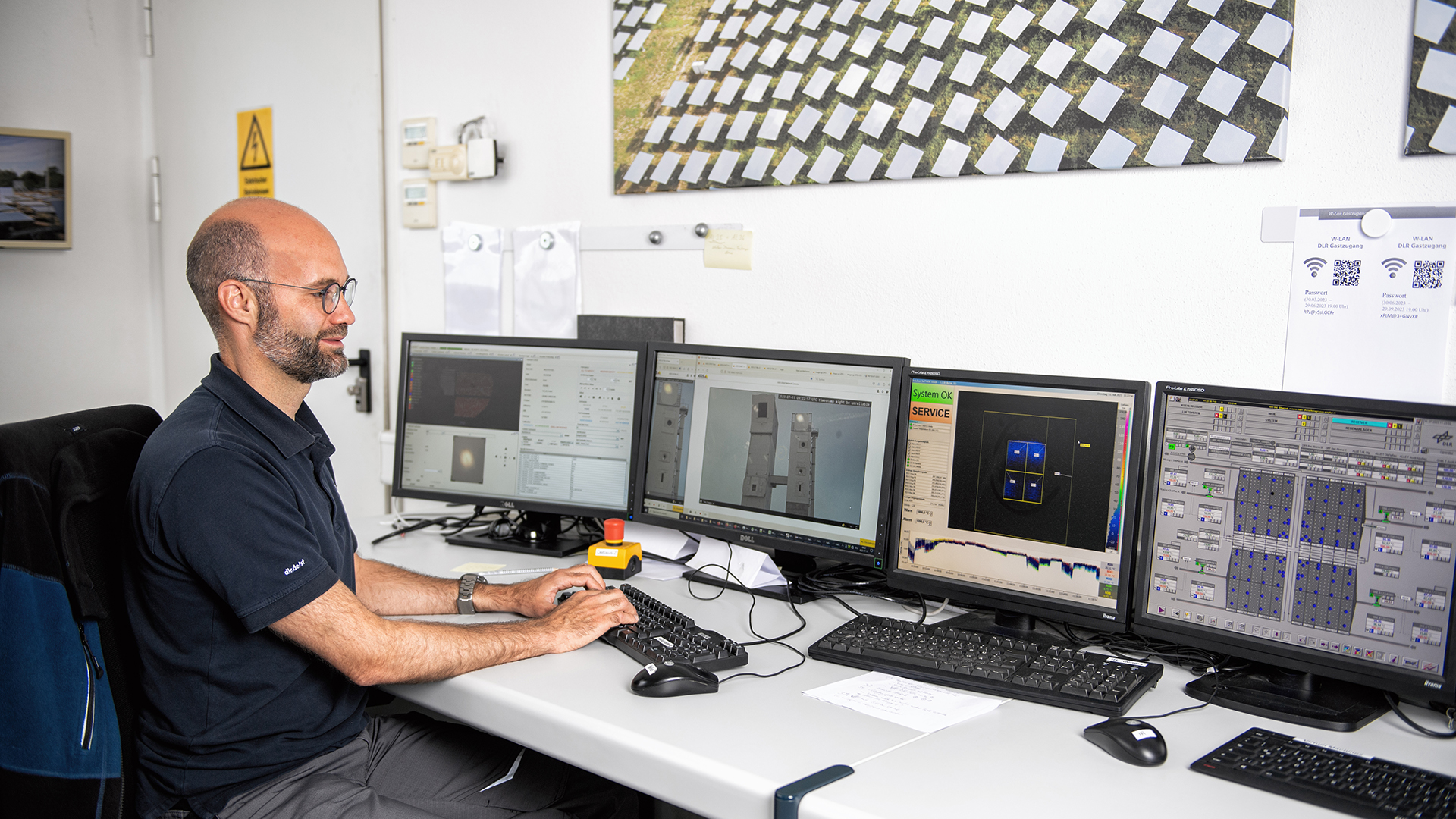 Oliver Kaufhold can check and control every single mirror via screens.