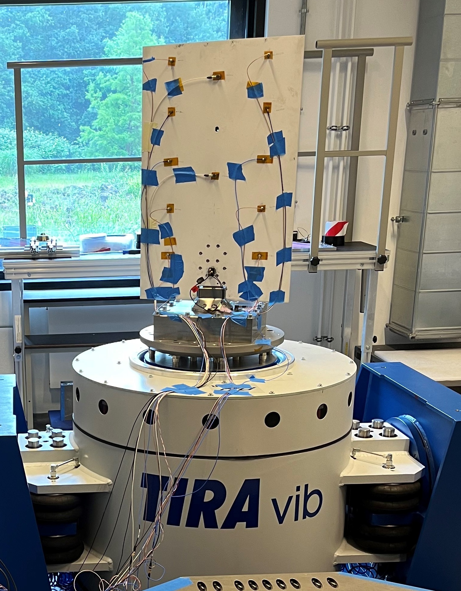Qualification Model of CALLISTO FCS/A Fin during Shaker Testcampaign
