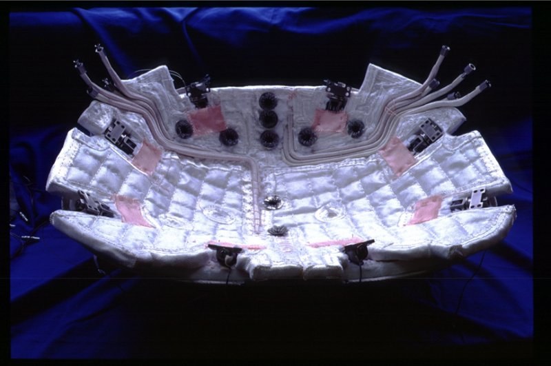 Back of the nose cap system