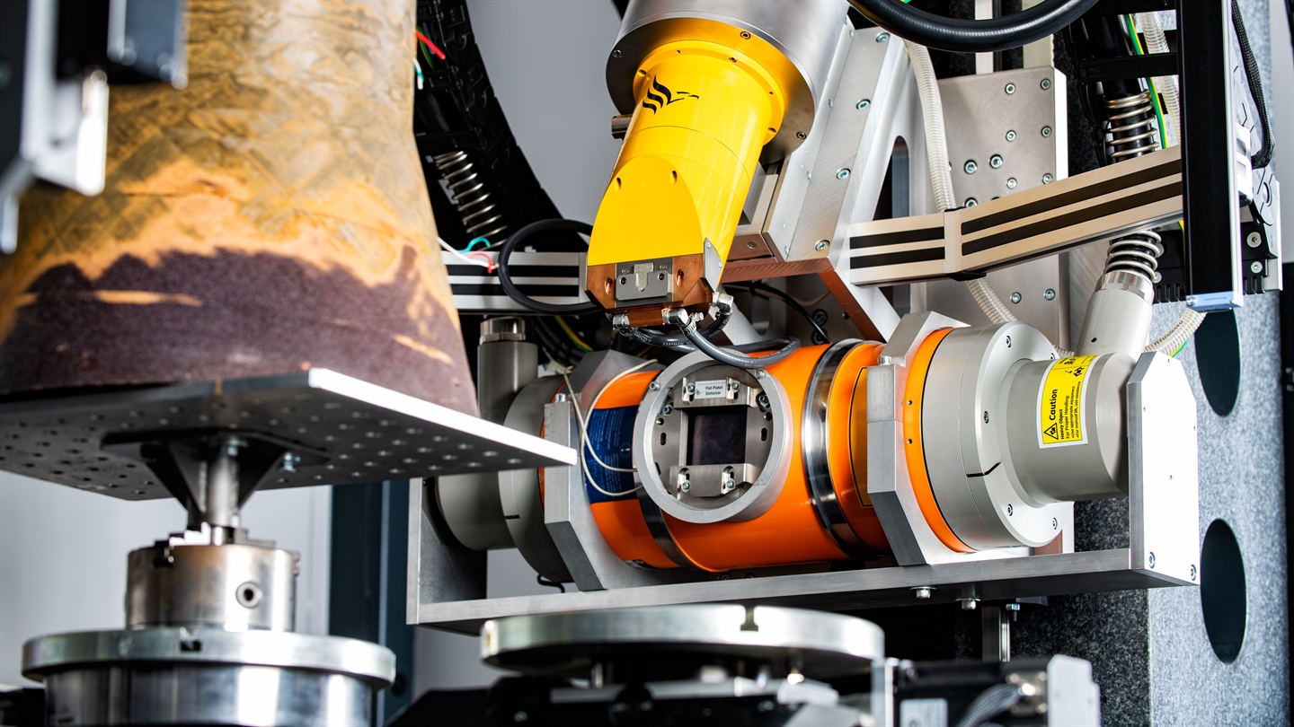 Large CT facility – v|tome|x L240/450: nozzle module