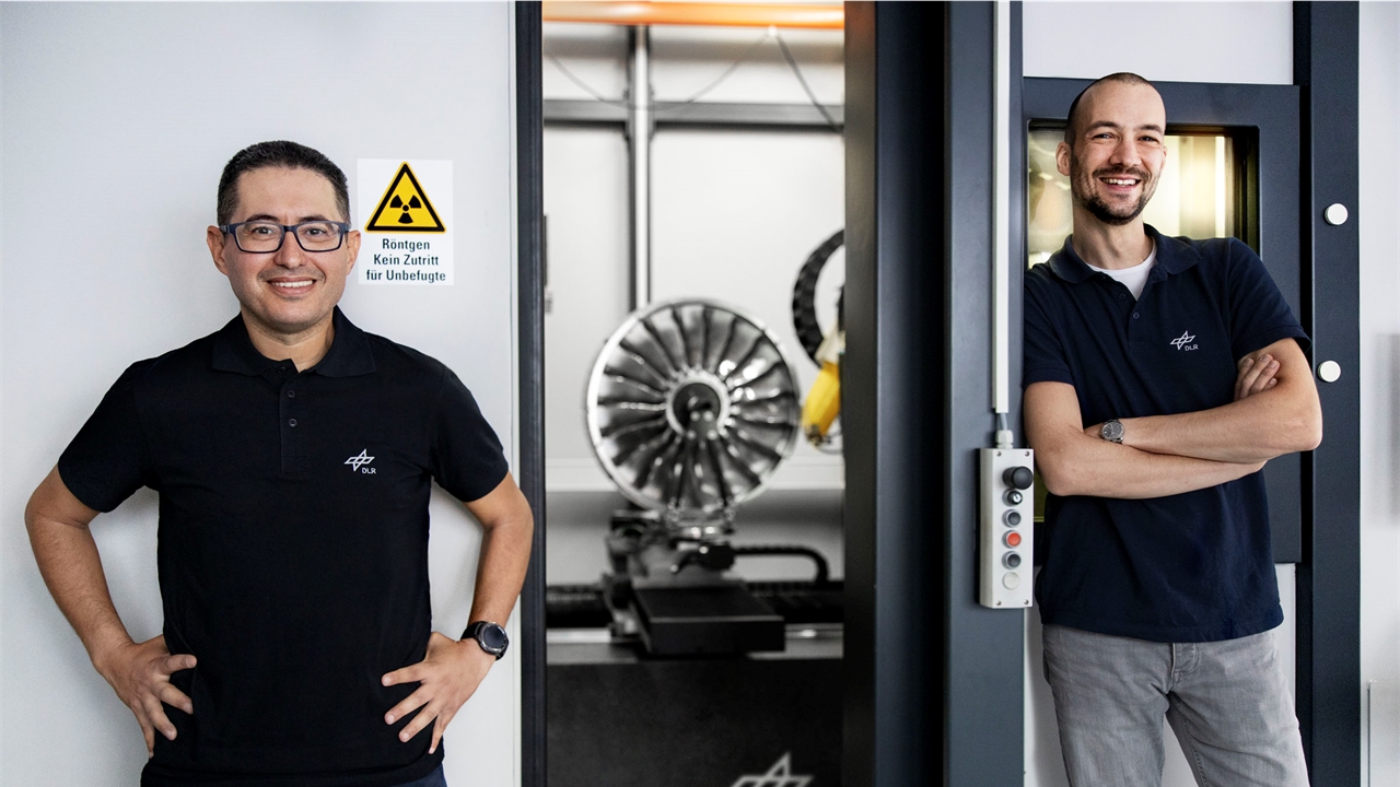 The colleagues after a successful investigation of the  lightweight compressor blisk