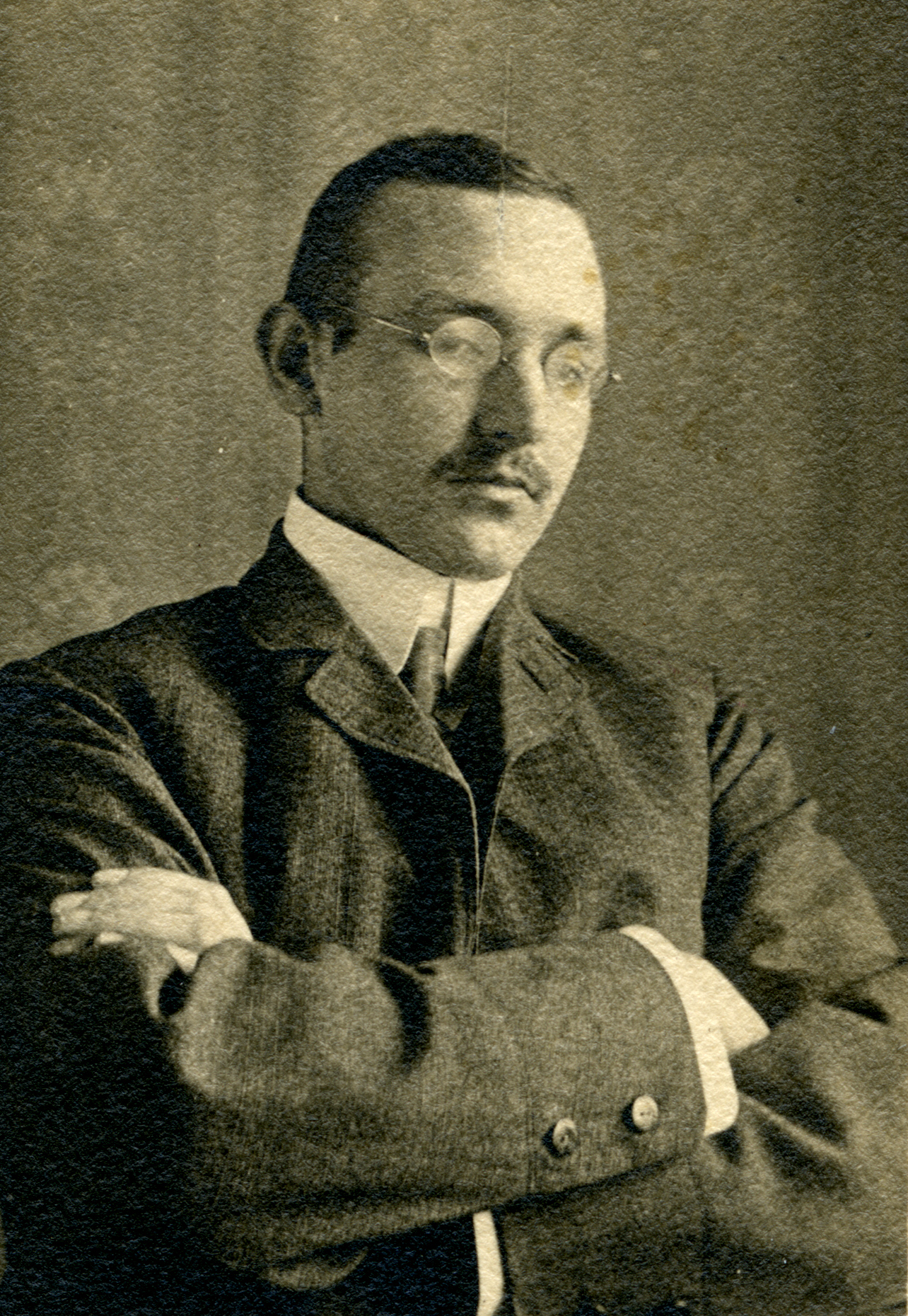 Albert Betz took over as head of the AVA in 1937