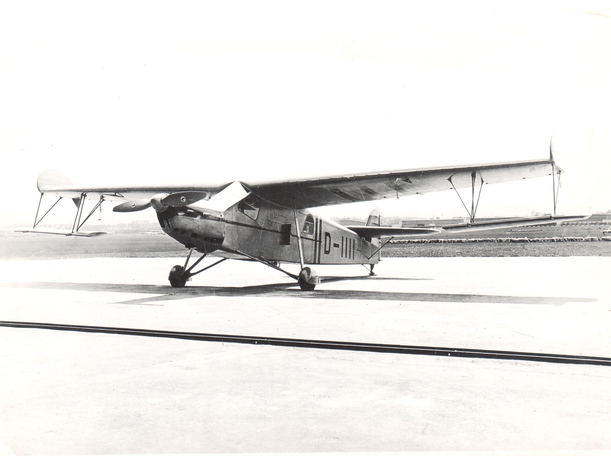 Boundary layer experiment with the AF-1 suction aircraft in 1941