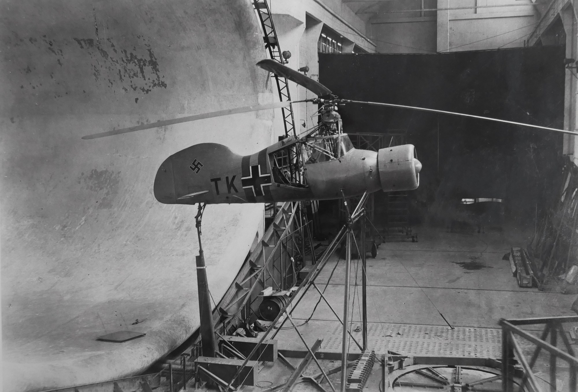 Flettner helicopter in the wind tunnel at Chalais-Meudon