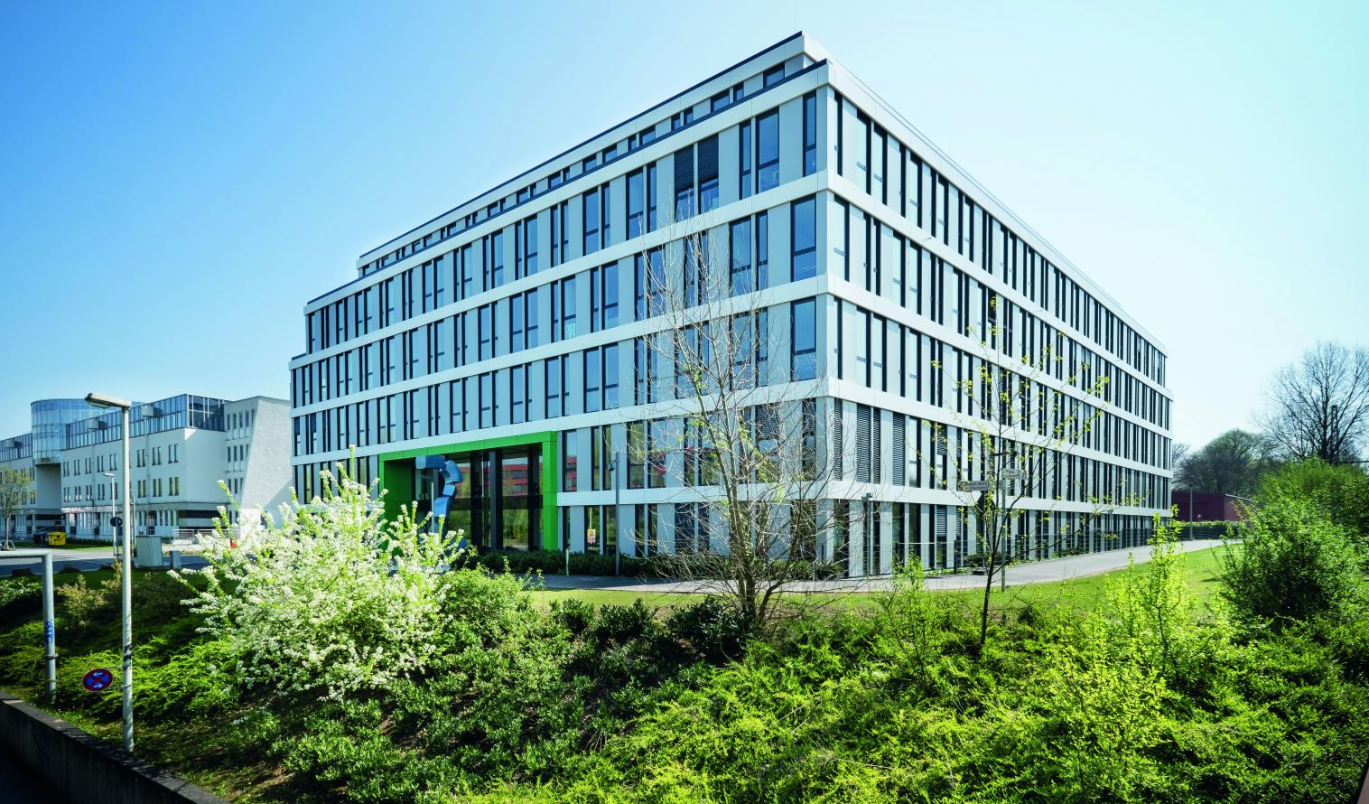 Exterior view of DLR Projektträger Luftfahrtforschung office building