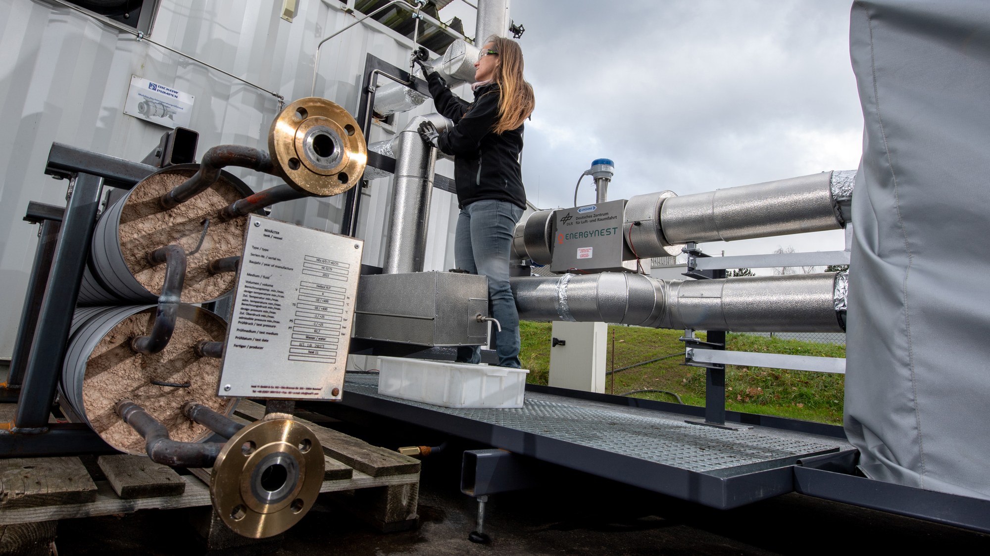 A DLR researcher during field work at the MOPUW