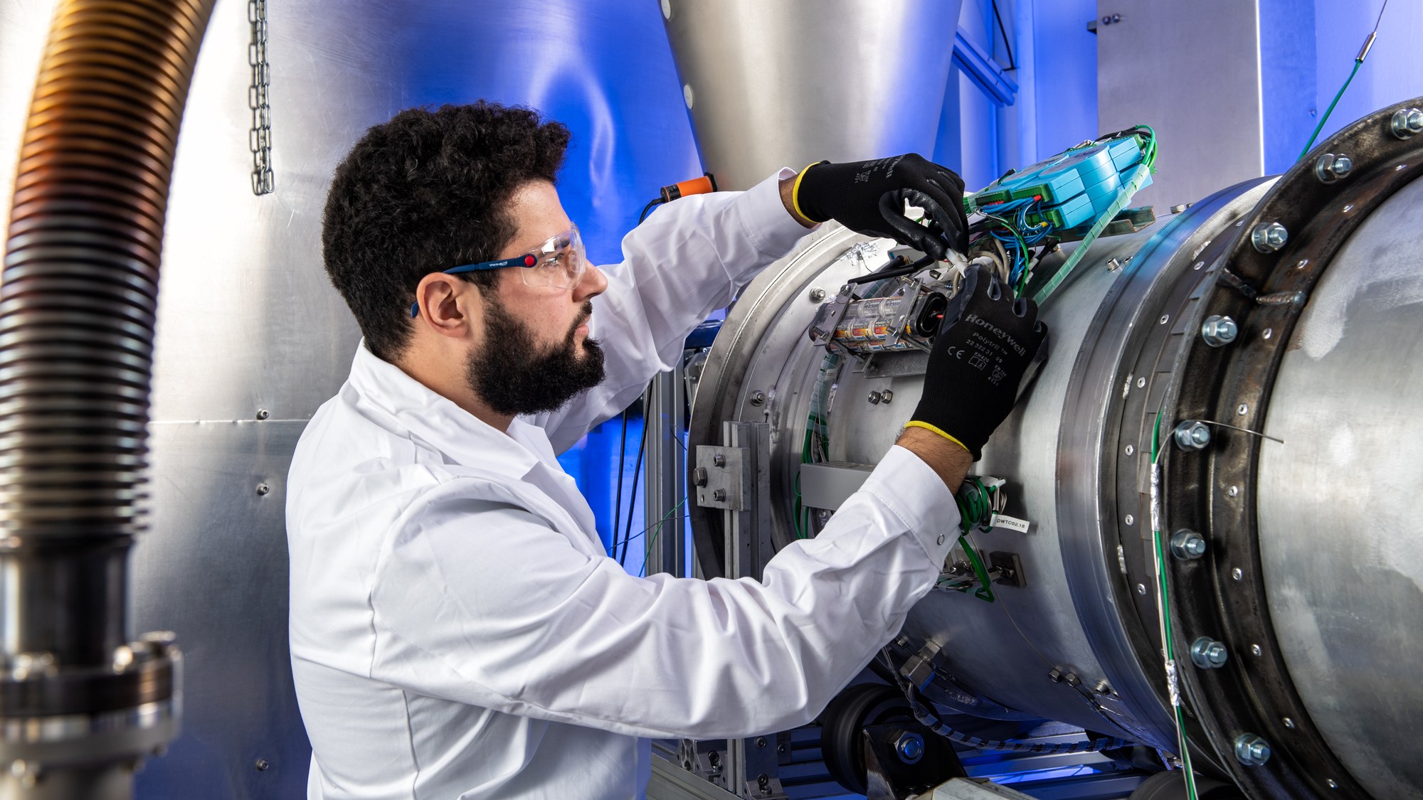 Solar heated rotary kiln