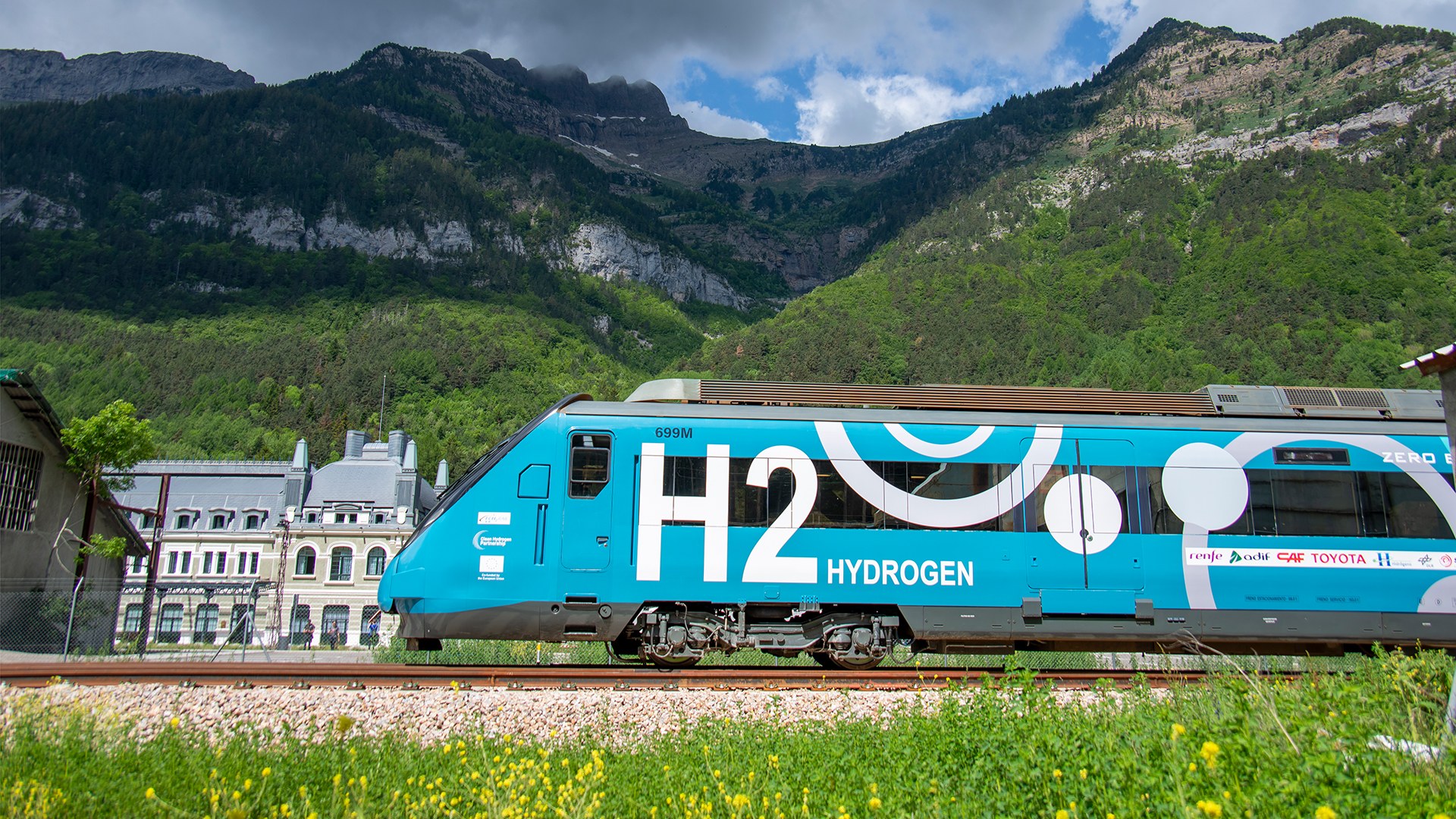 FCH2RAIL - Close-up - Drive
