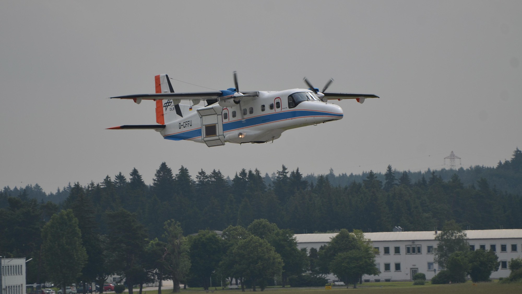 The DLR research aircraft DO 228-212 CFFU in flight