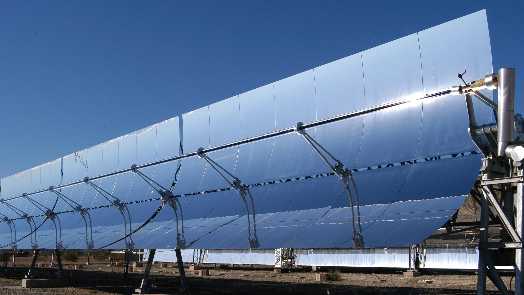 Using the Sun – parabolic trough power plant in Almería, southern Spain