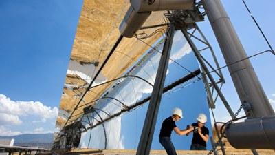 Quality tests on parabolic trough collectors