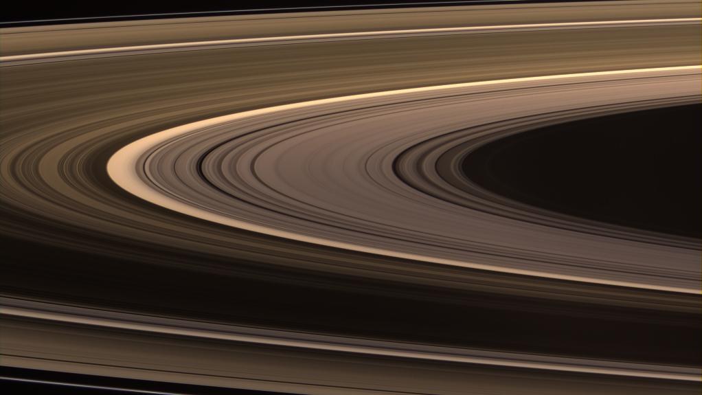The rings - Saturn's trademark