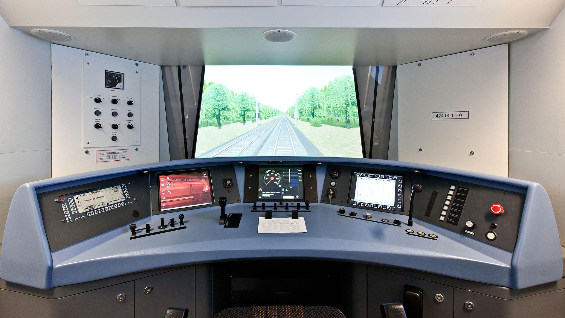 The DLR RailSiTe train laboratory