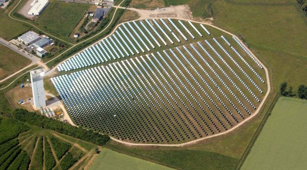 The inspiration for the solar tower power plant in Algeria – the DLR research power plant in the German town of Jülich