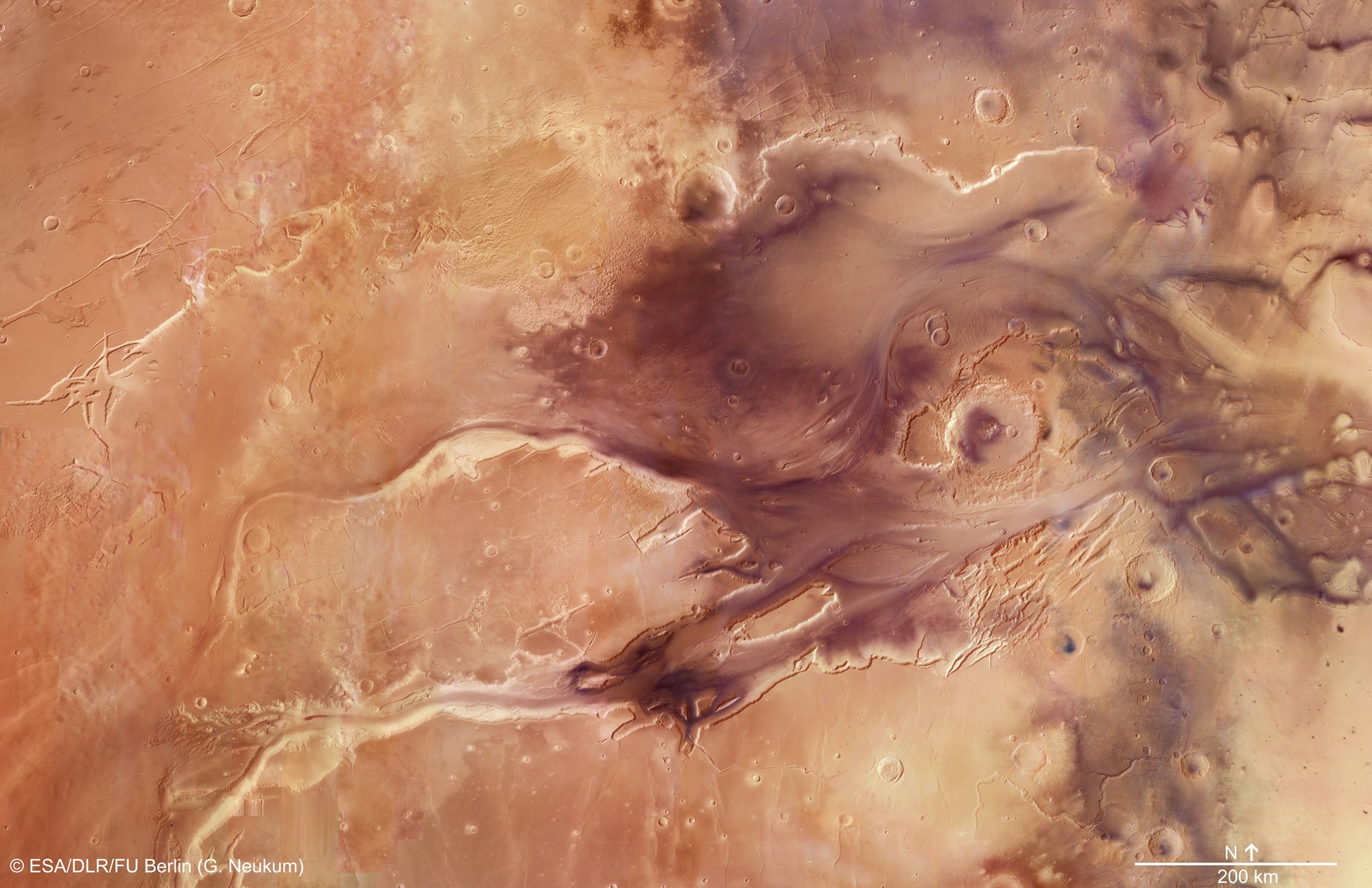 Colour mosaic of Kasei Valles composed of 67 separate HRSC images