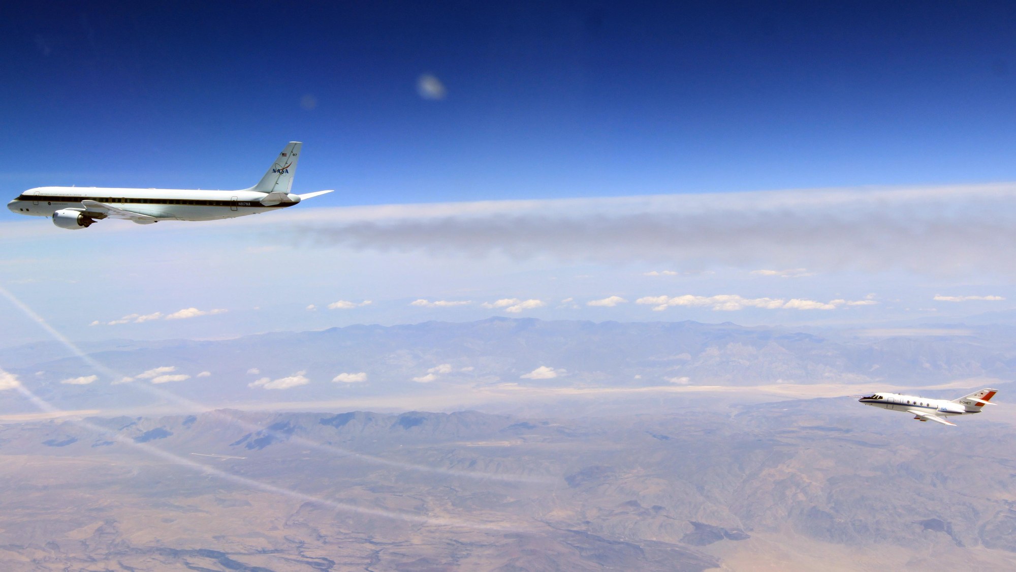 Exhaust measurements in formation flight