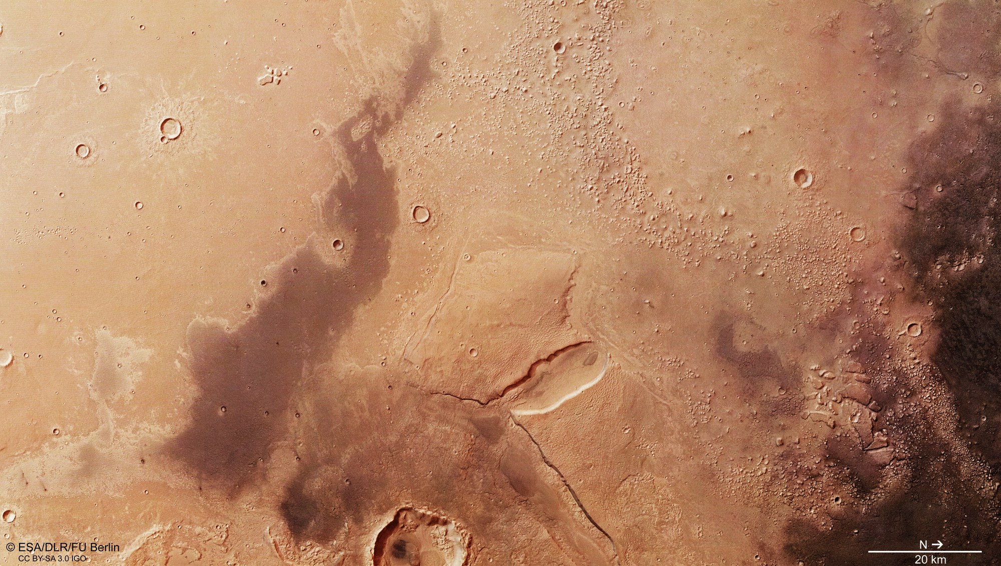 Colour plan view of a region near Cydonia Mensae