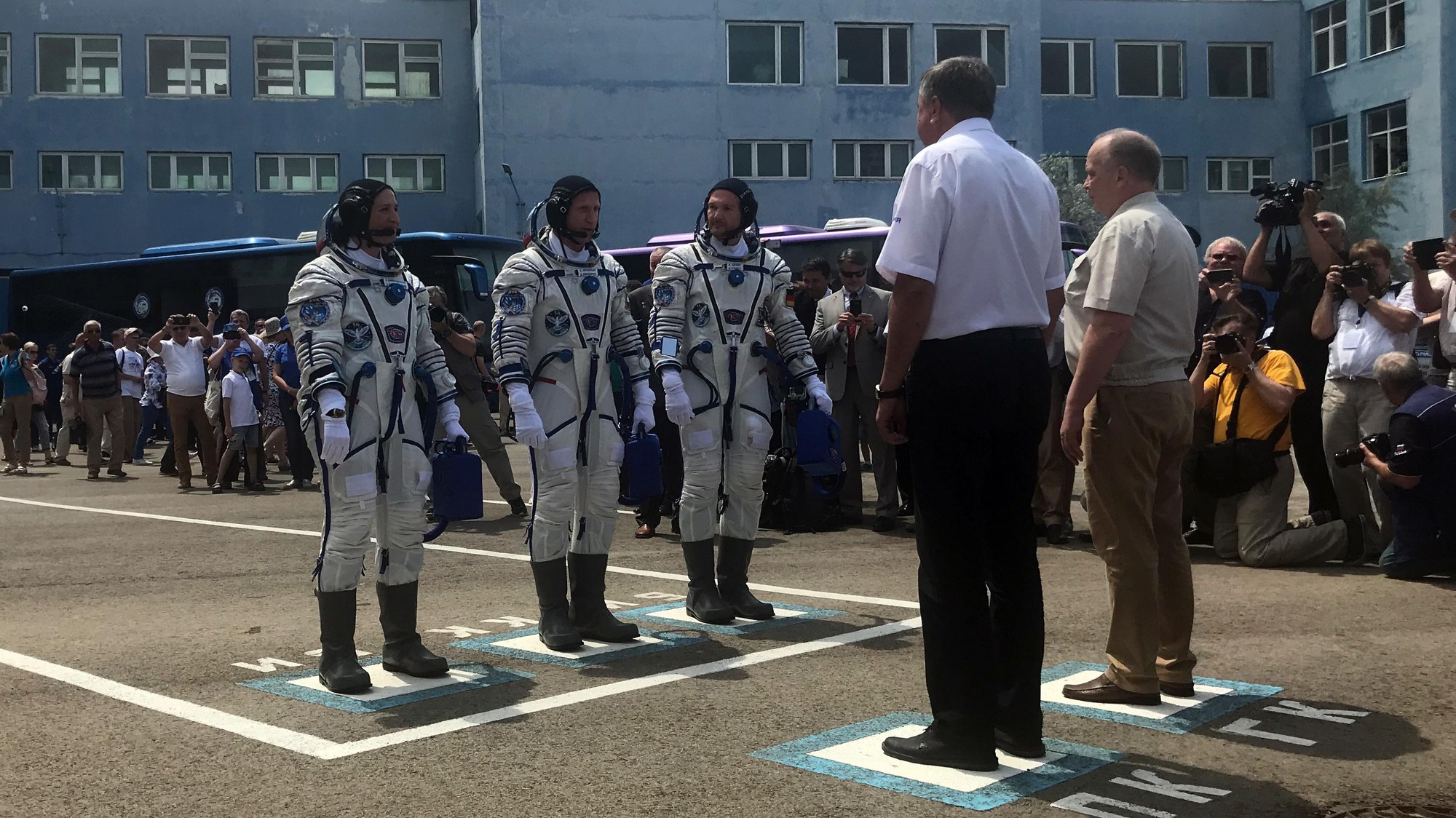 Crew agrees to fly