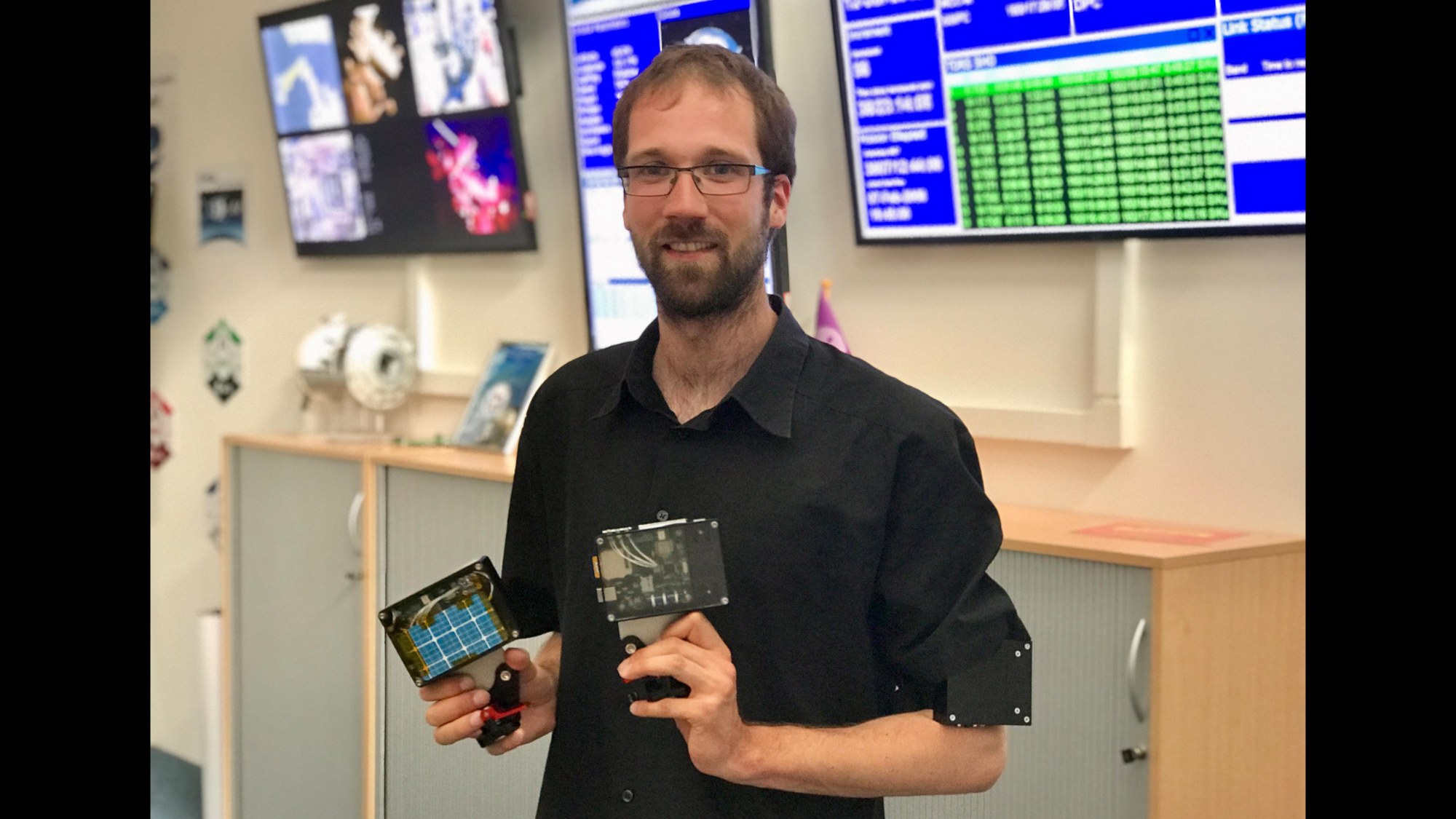 ‘Wireless Compose’ – indoor tracking on the ISS