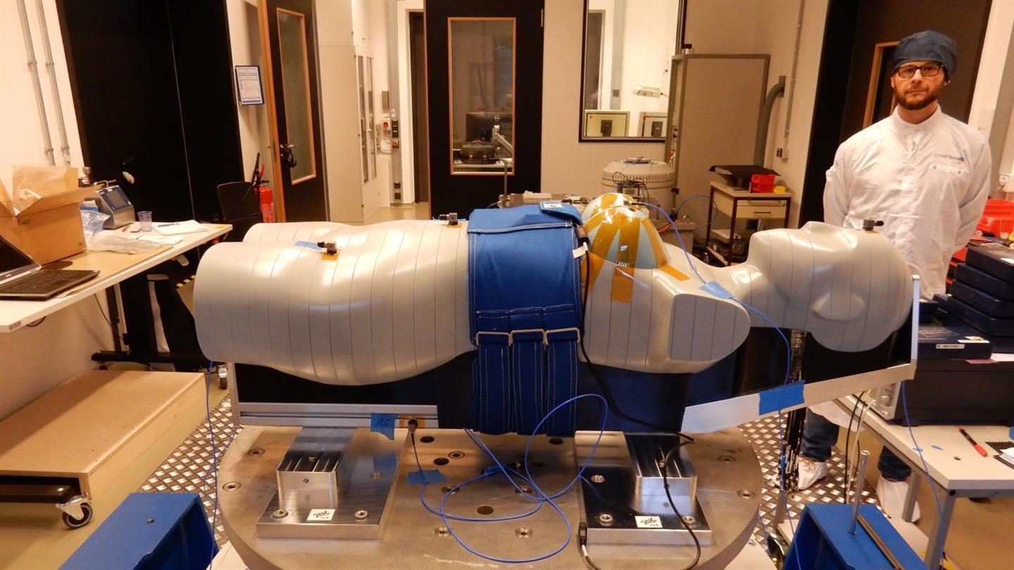 MARE phantom Helga undergoing vibration testing at DLR Bremen