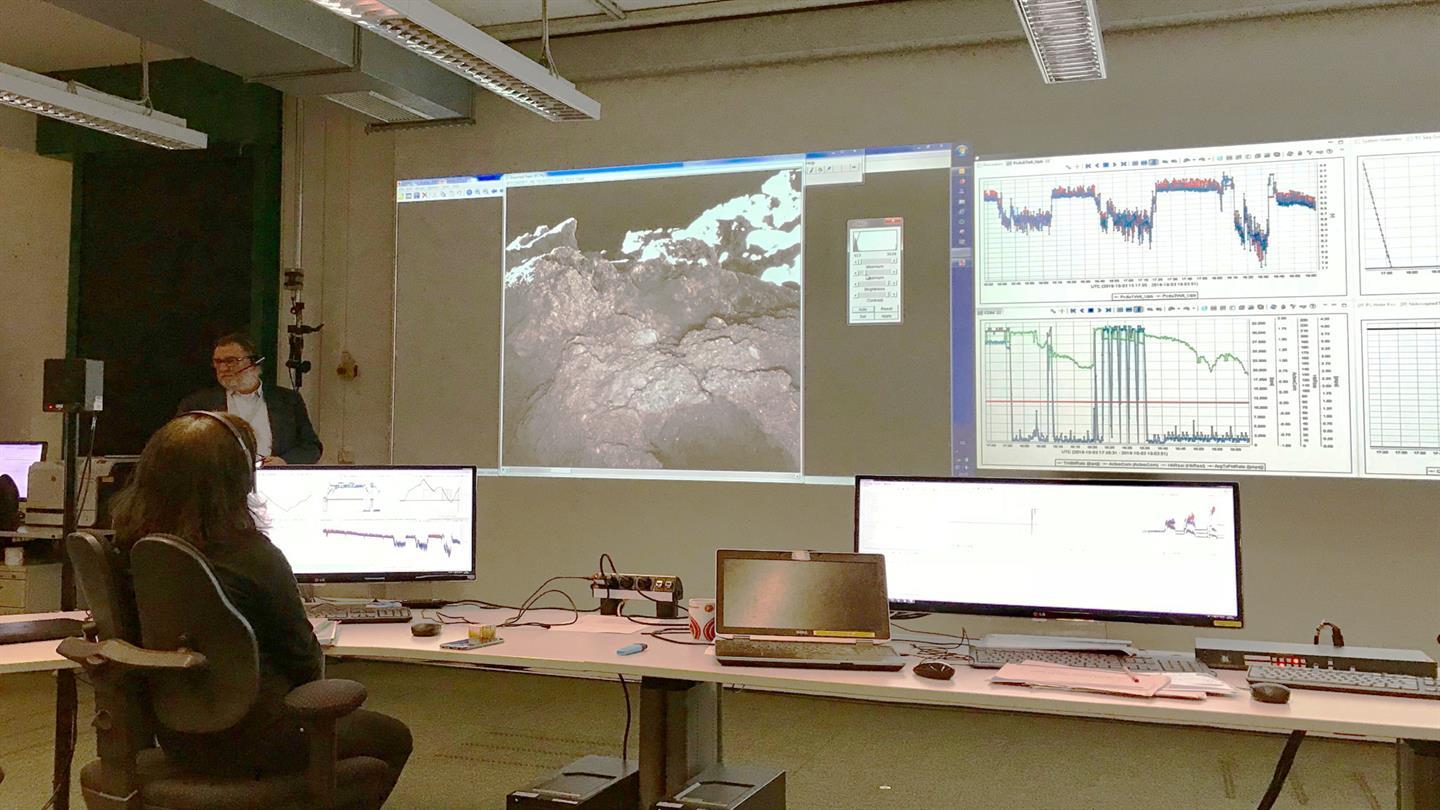 Ralf Jaumann gives a presentation at MASCOT Control Centre