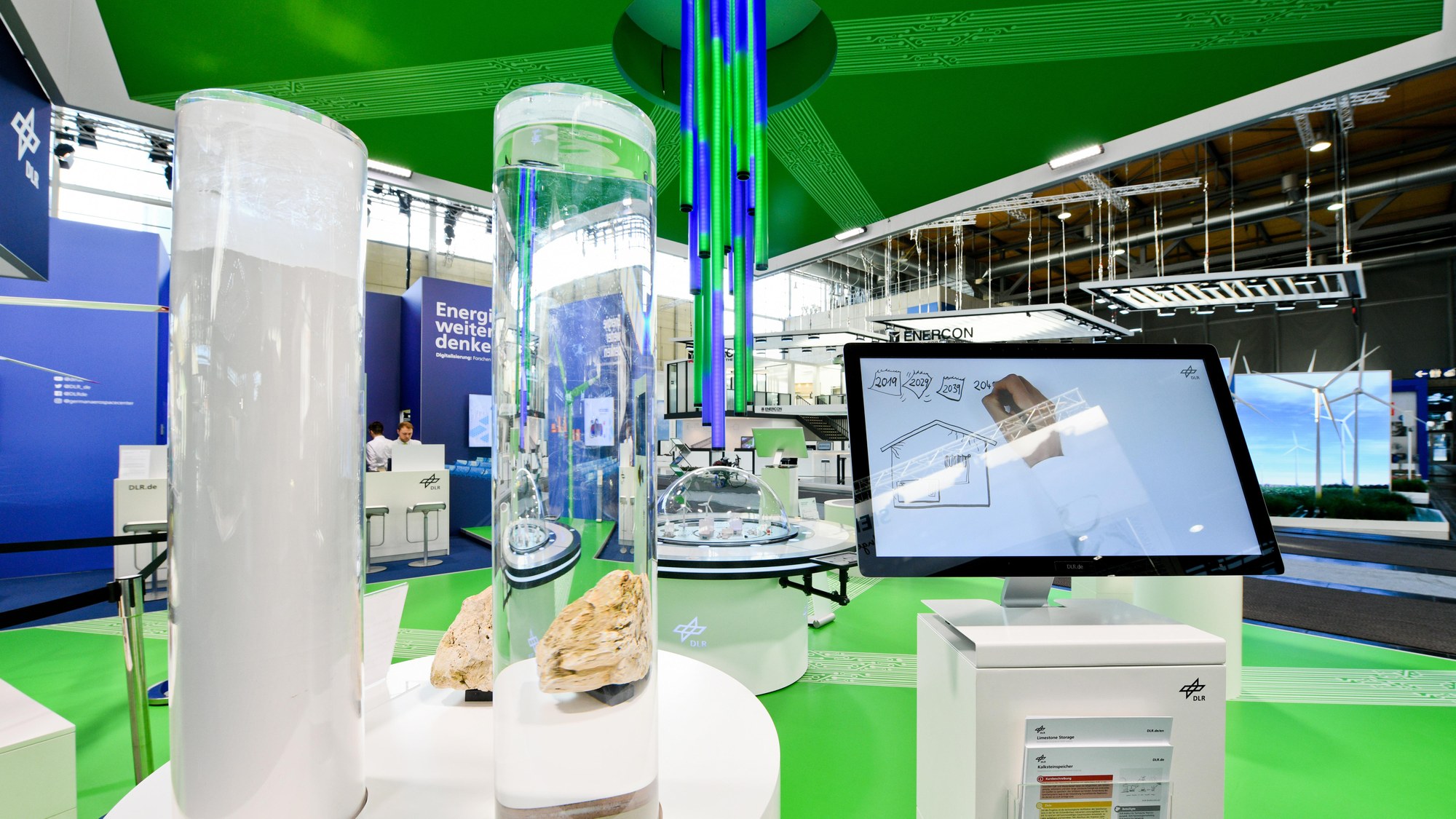 Limestone for energy storage