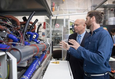 Chris Fall from the US Department of Energy Office of Science during the laboratory tour