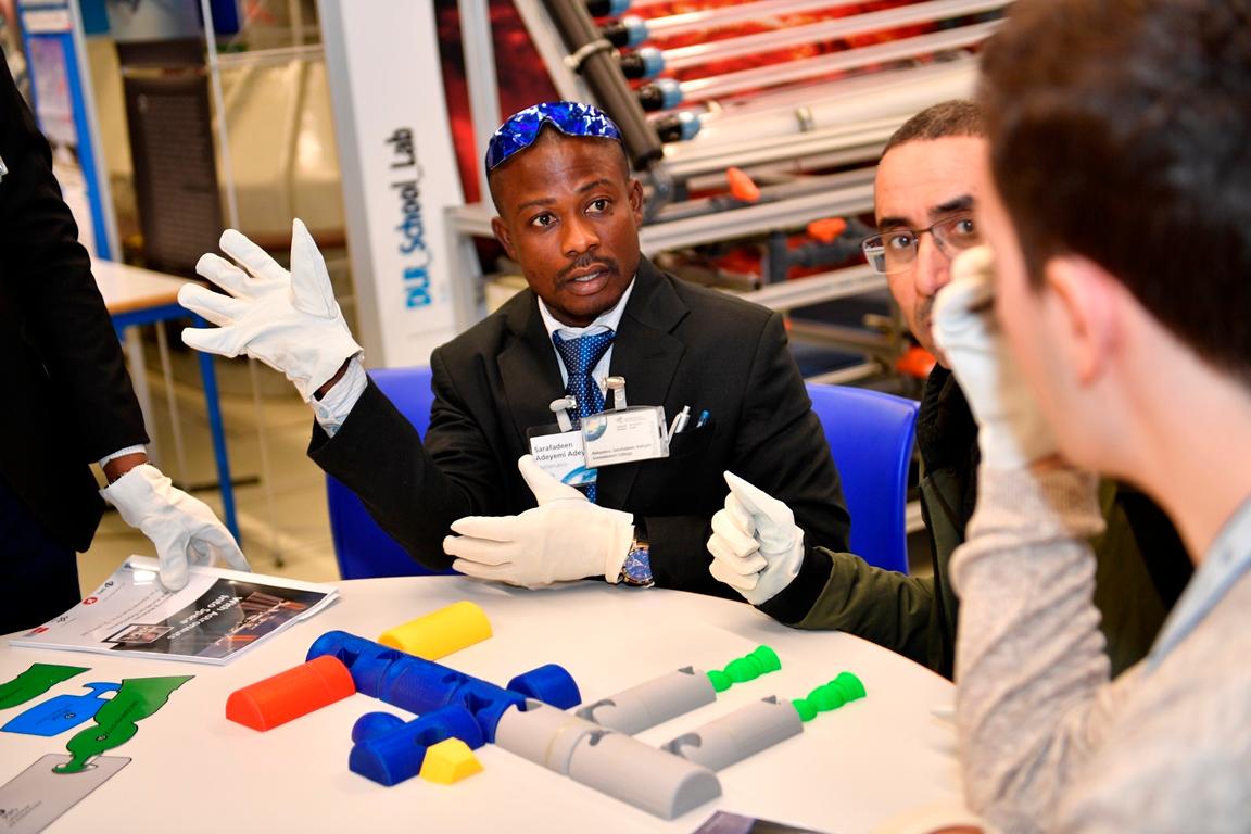 Participants conduct the interactive experiments ‘Into space with astronauts’