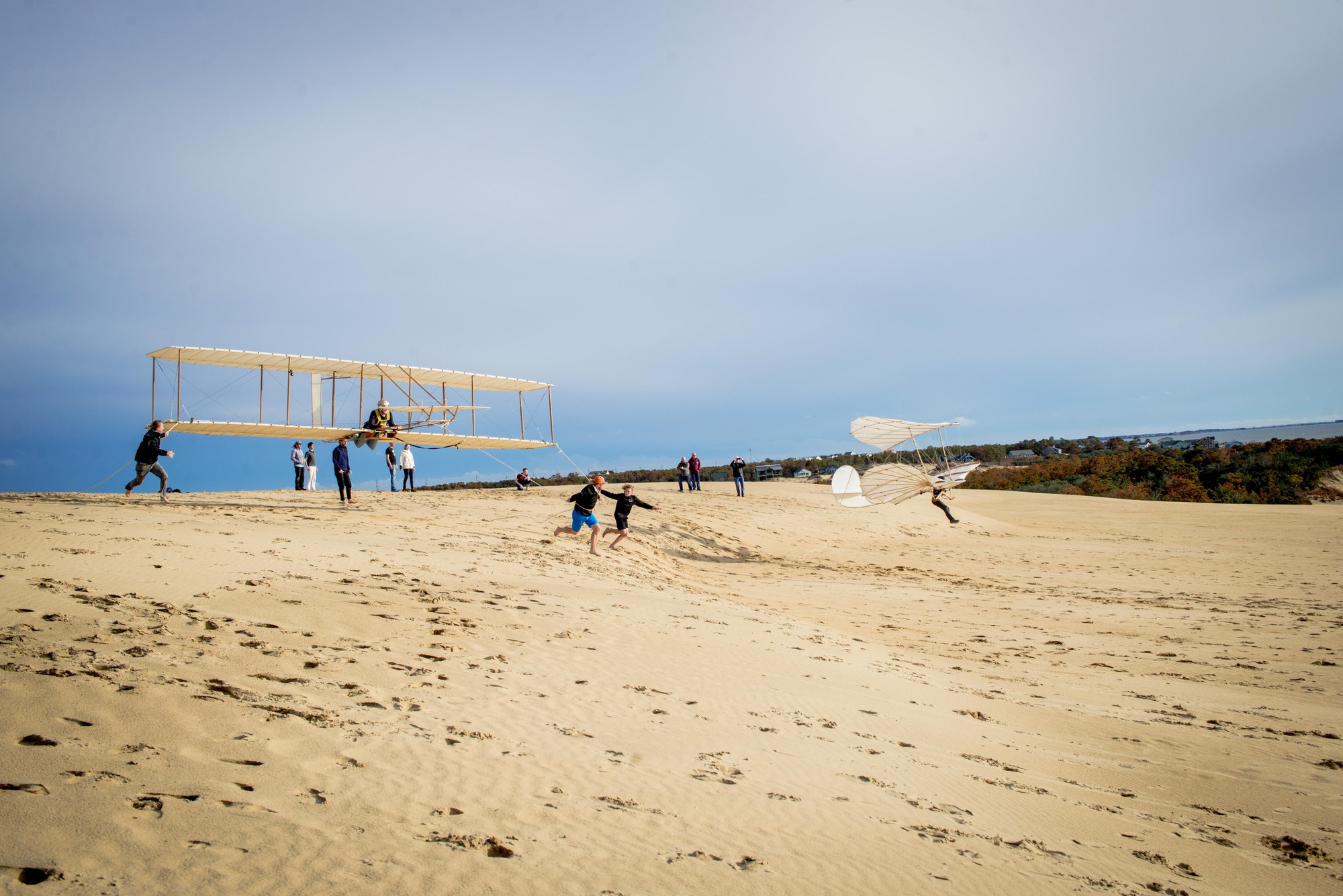 Flight in the dunes